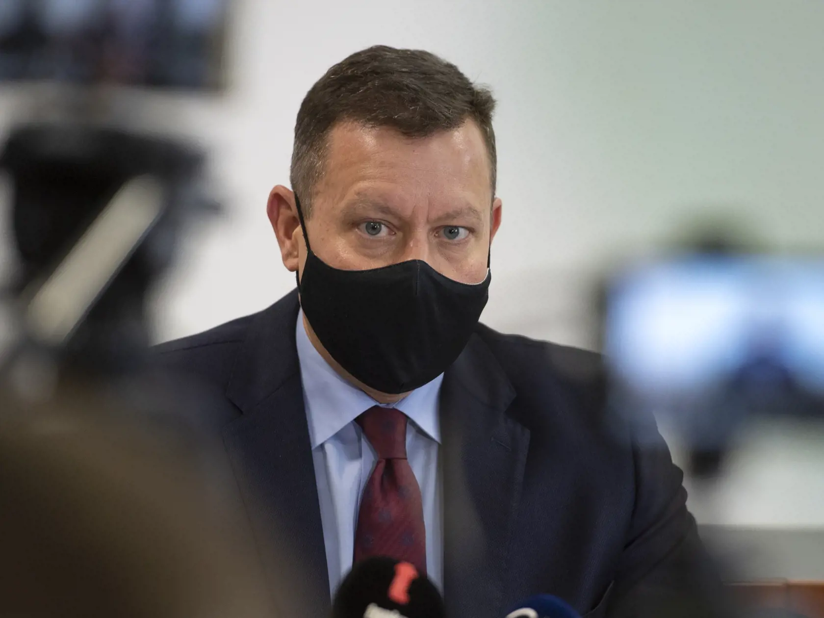 Polícia začala trestné stíhanie vo veci bezpečnostnej previerky špeciálneho prokurátora Daniela Lipšica.