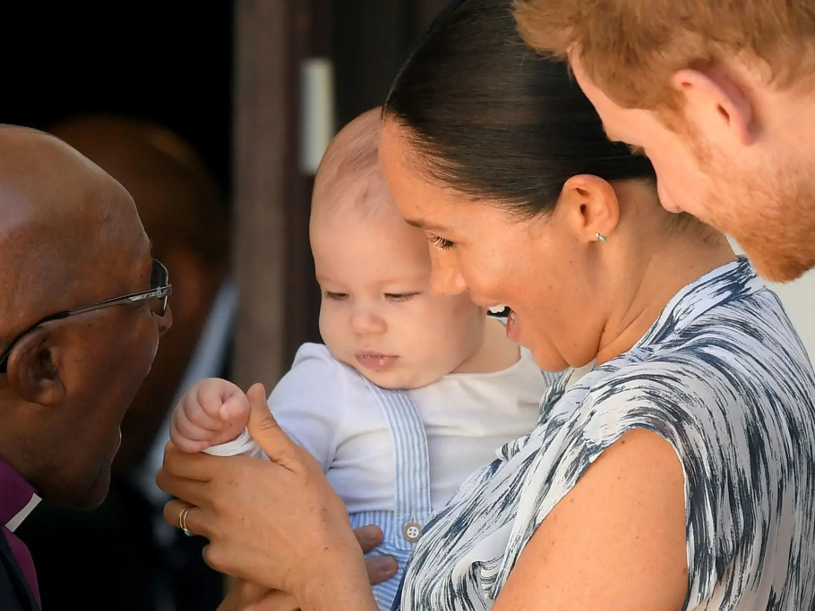 CAPE TOWN, SOUTH AFRICA - SEPTEMBER 25: Prince Harry, Duke of Sussex, Meghan, Duchess of Sussex and their baby son Archie Mountbatten-Windsor meet Archbishop Desmond Tutu at the Desmond & Leah Tutu Legacy Foundation during their royal tour of South Africa on September 25, 2019 in Cape Town, South Africa. (Photo by Toby Melville - Pool/Getty Images)