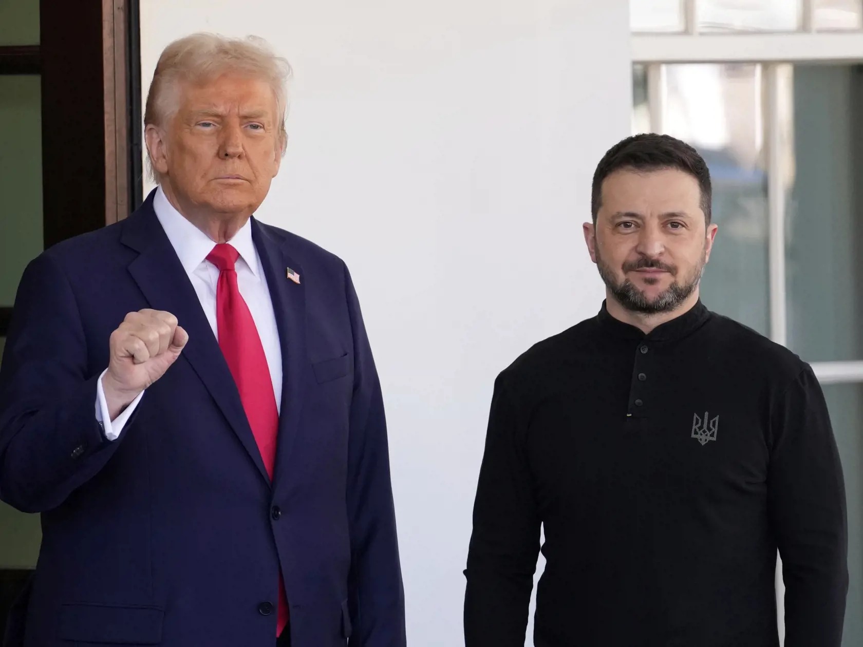 KK31 Washington - Americký prezident Donald Trump (vľavo) víta ukrajinského prezidenta Volodymyra Zelenského v Bielom dome vo Washingtone v piatok 28. februára 2025. FOTO TASR/AP
President Donald Trump welcomes Ukraine President Volodymyr Zelenskyy at the White House in Washington, Friday, Feb. 28, 2025. (AP Photo/Ben Curtis)