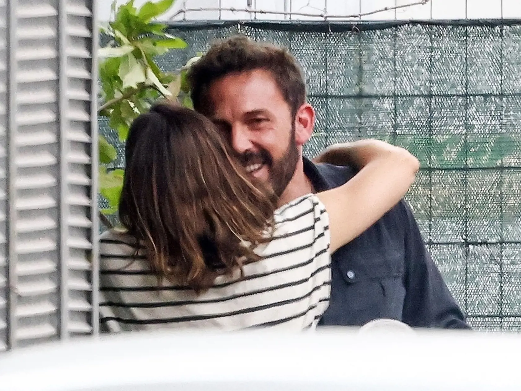 jej manžel Ben Affleck sa zatiaľ stretol s exmanželkou Jennifer Garner a ich deťmi.
