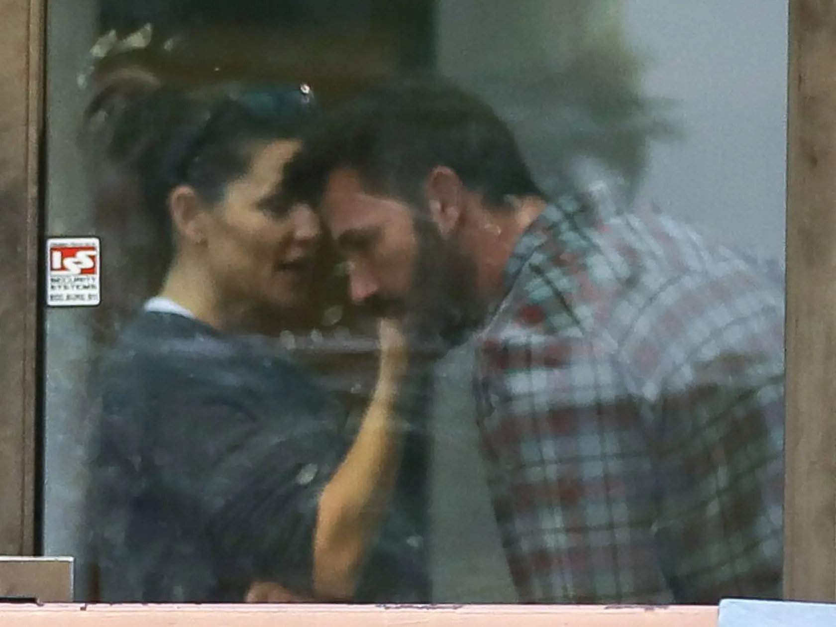 Ben sa so svojou exmanželkou náramne zabával. Jennifer Garner je okrem iného matka jeho troch detí. Najnovšie fotografie však evidentne nepotešia Jennifer Lopez.