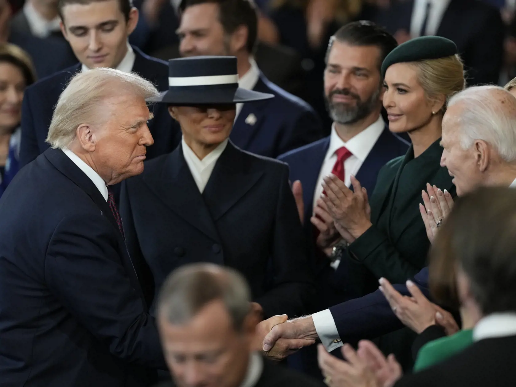 Počas inauguračného dňa, keď sa Melania rozhodla pre klobúk, ktorý jej zakrýval oči.
