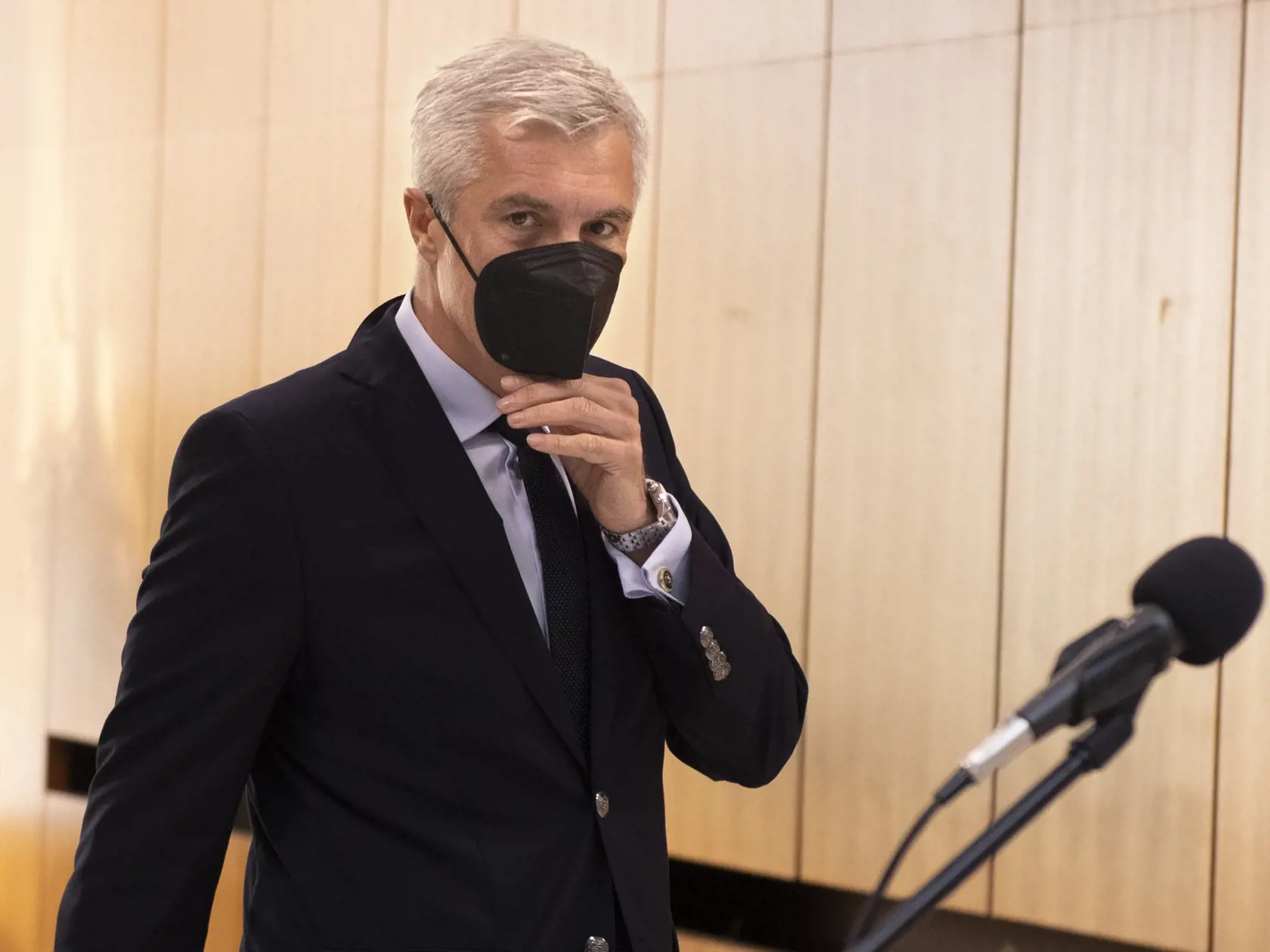 Na snímke minister zahraničných vecí a európskych záležitostí SR Ivan Korčok (nominant SaS) prichádza na rokovanie.