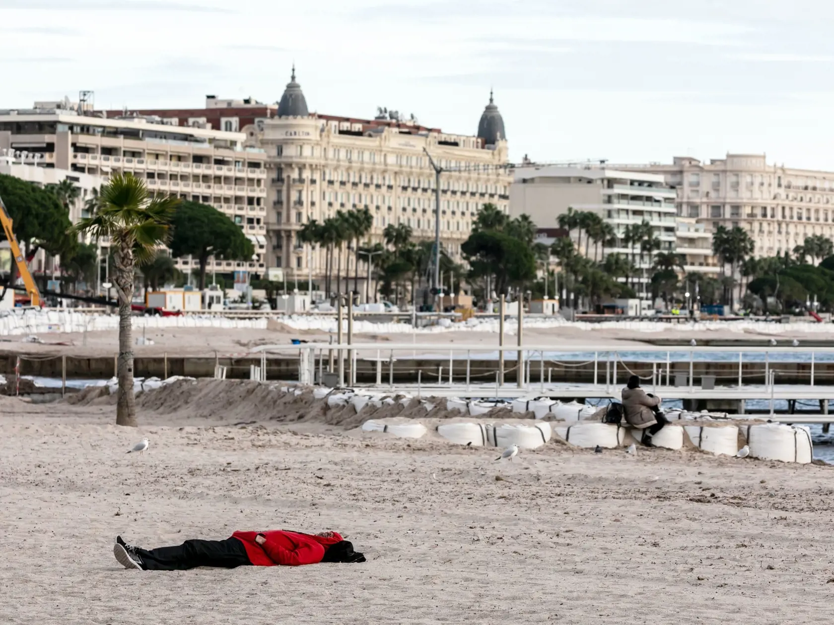 ZÁKUTIA Cannes je dobrým miestom na výlet. Jeho vôňu a palmy si užil aj premiér Matovič.