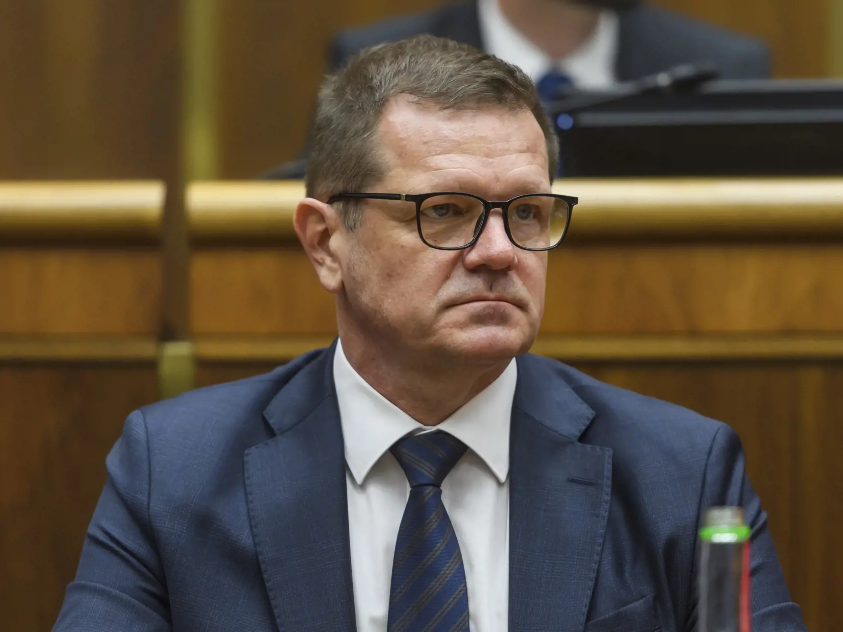 Na snímke podpredseda vlády SR pre Plán obnovy a odolnosti a využívanie eurofondov Peter Kmec (Hlas-SD) počas 3. chôdze NRSR k Programovému vyhláseniu vlády (PVV) SR v Bratislave 14. novembra 2023.