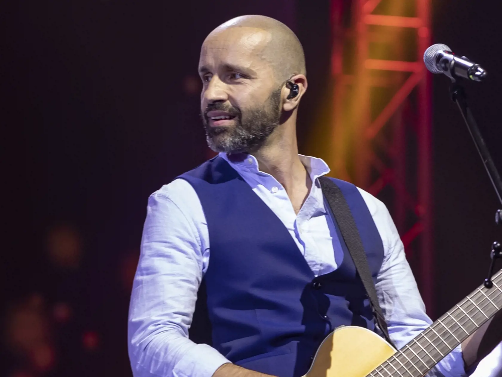 Koncert v bratislavskej Inchebe pri príležitosti 70-tych narodenín Jána Baláža, člena hudobnej skupiny Elán. Na snímke je Robo Opatovský.