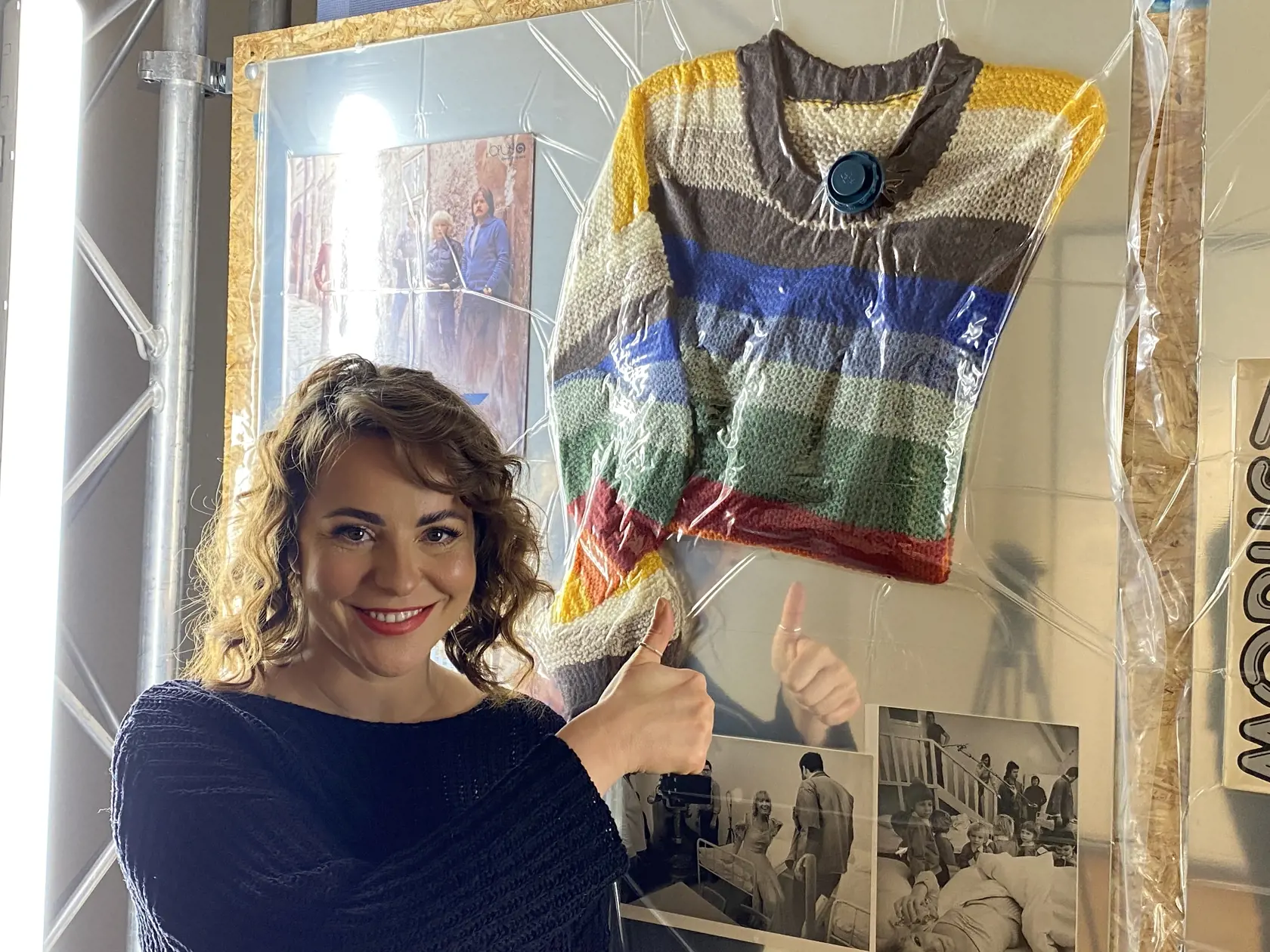 Katka Knechtová pri legendárnom pulóvri z filmu neberte nám princeznú