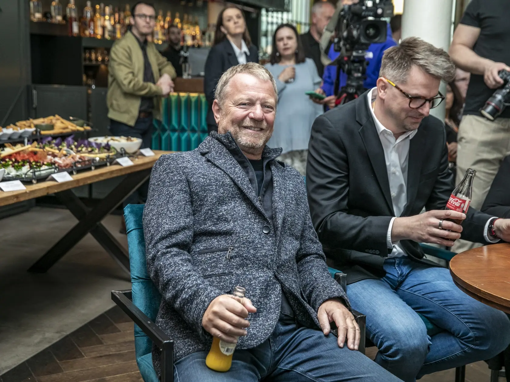 Premiéra jojkárskeho seriálu Lásky v Istanbule. Na snímke herec Maroš Kramár a generálny riaditeľ TV JOJ Marcel Grega.