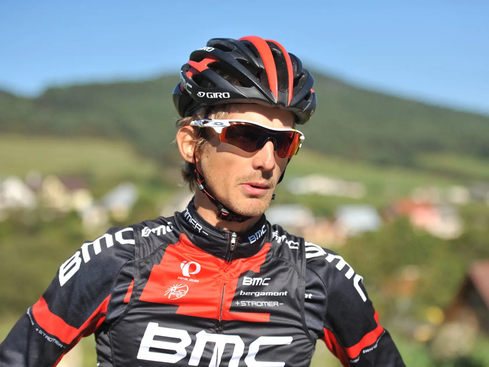 Peter Velits už zavesil bicykel na klinec.