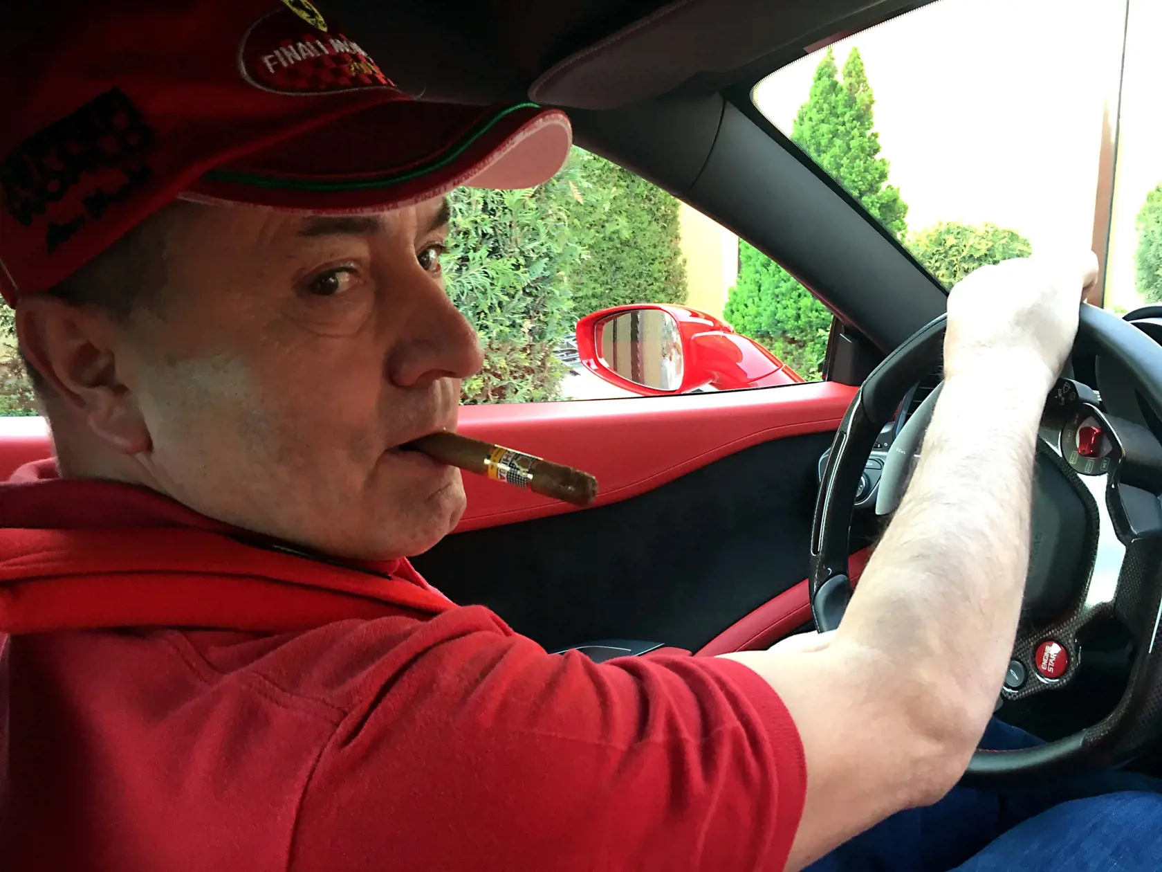Milovník ferrari: Diego Roda sa preslávil svojou vášňou k luxusným a drahým autám.