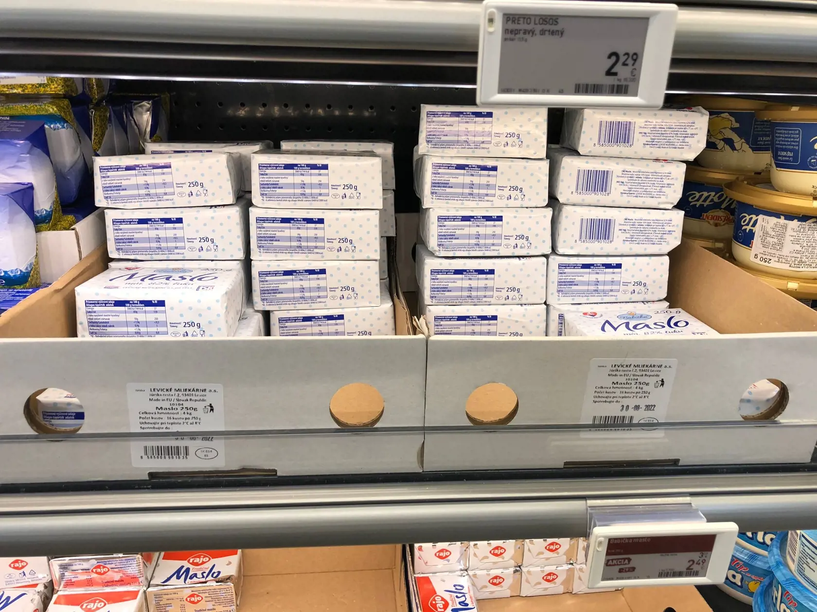 Ceny potravín na Slovensku v predajni Billa.