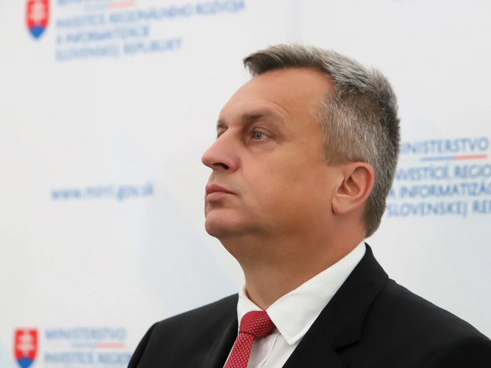 Na snímke podpredseda Národnej rady SR Andrej Danko (SNS) počas tlačovej konferencie po pracovnom kongrese Ministerstva investícií, regionálneho rozvoja a informatizácie (MIRRI) SR s komunálnymi lídrami v Brezne 8. októbra 2024. FOTO TASR - Ján Krošlák