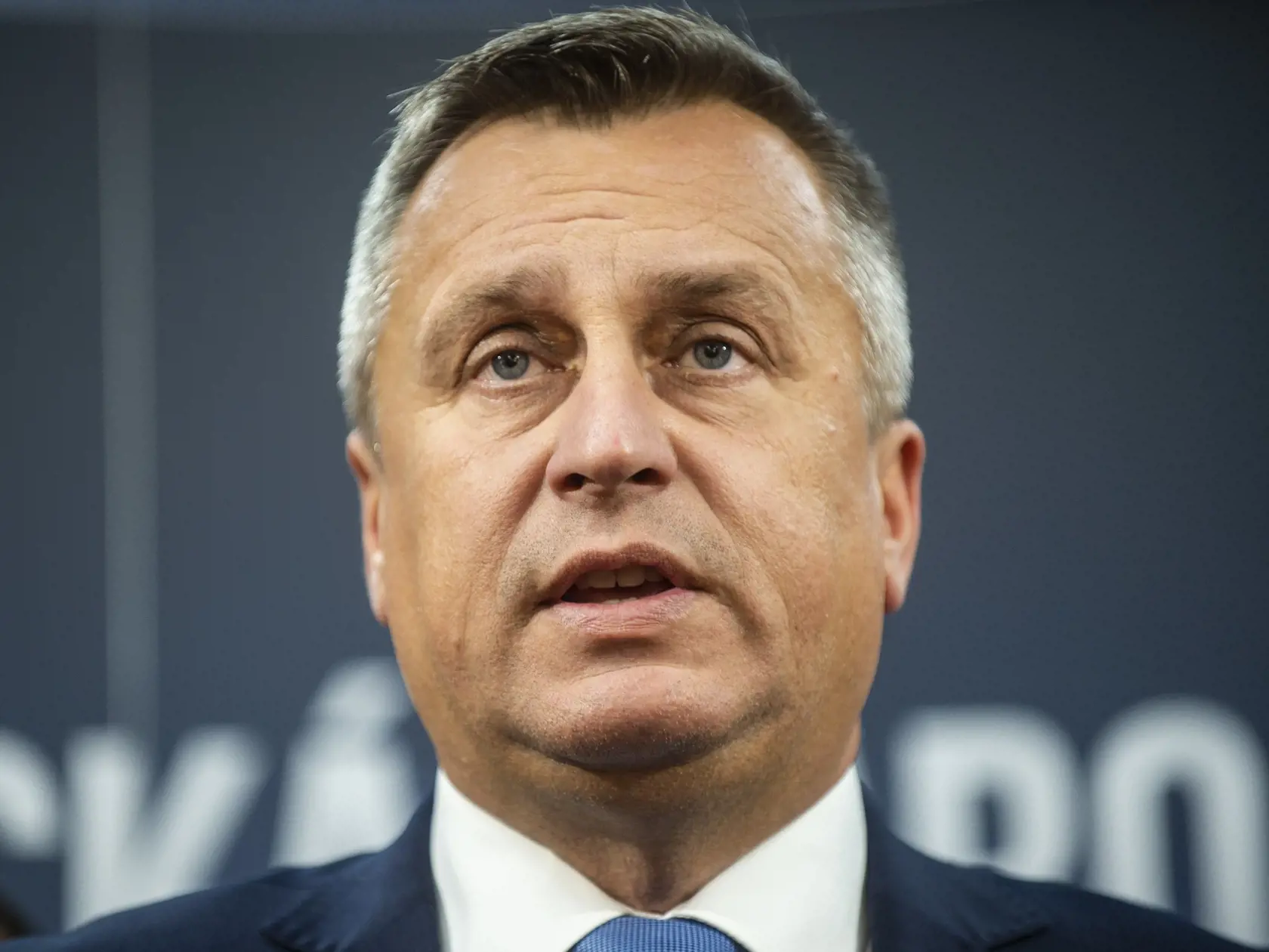 Na snímke novozvolený predseda Slovenskej národnej strany (SNS) Andrej Danko počas tlačovej konferencie po sneme strany 7. októbra 2023 v Bratislave.