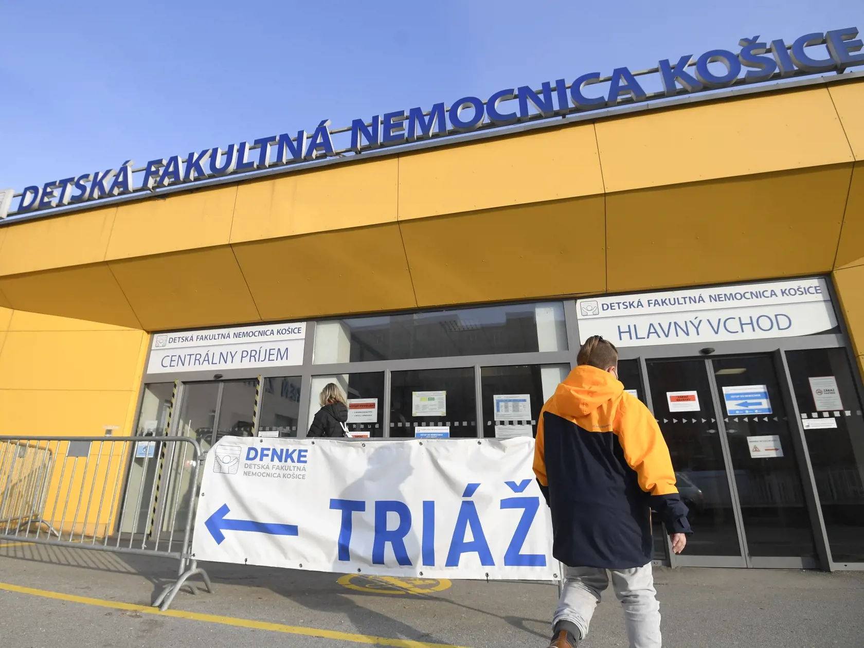 V Univerzitnej nemocnici Louisa Pasteura Košice ceny plynu v porovnaní s januárom 2021 narástli o 750 percent. V prípade elektriny ide o 90 percent.