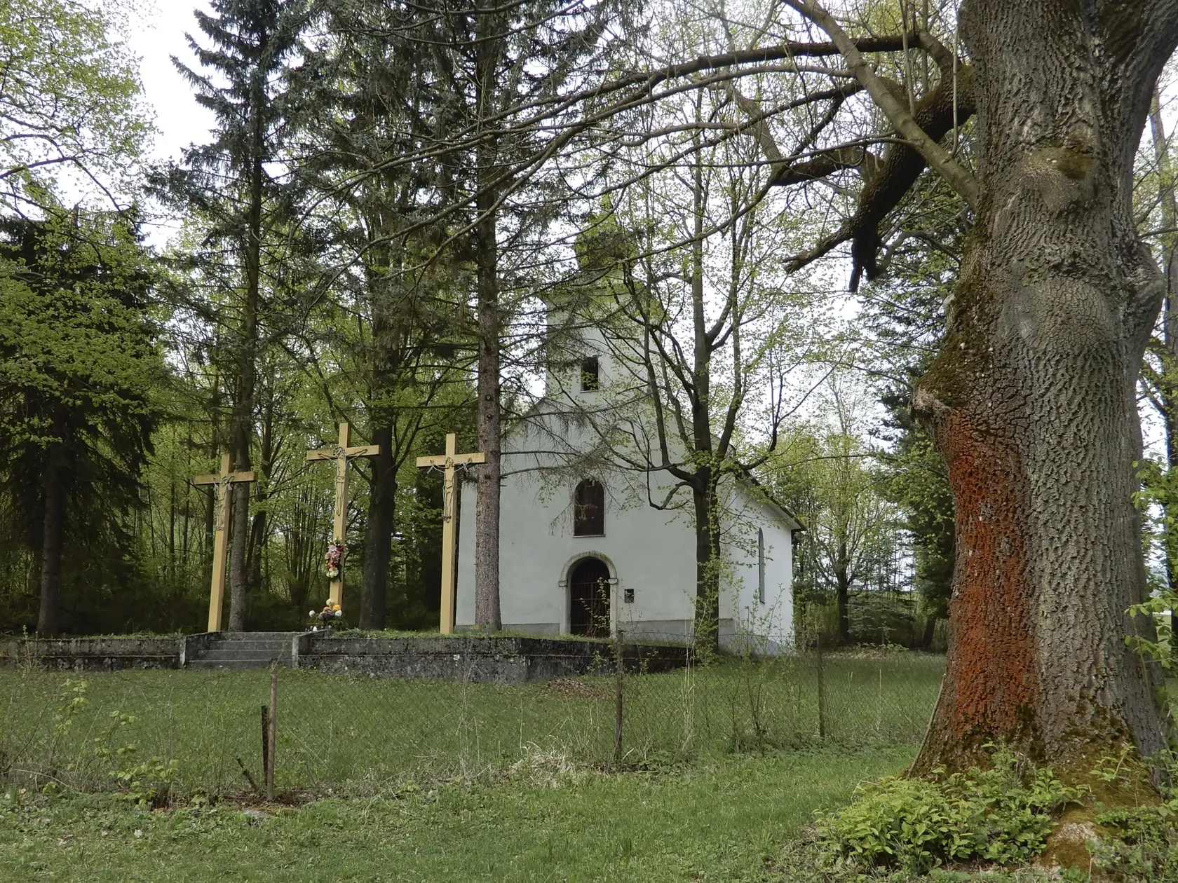 Kostol Povýšenia svätého kríža na kalvárii v Ružomberku.