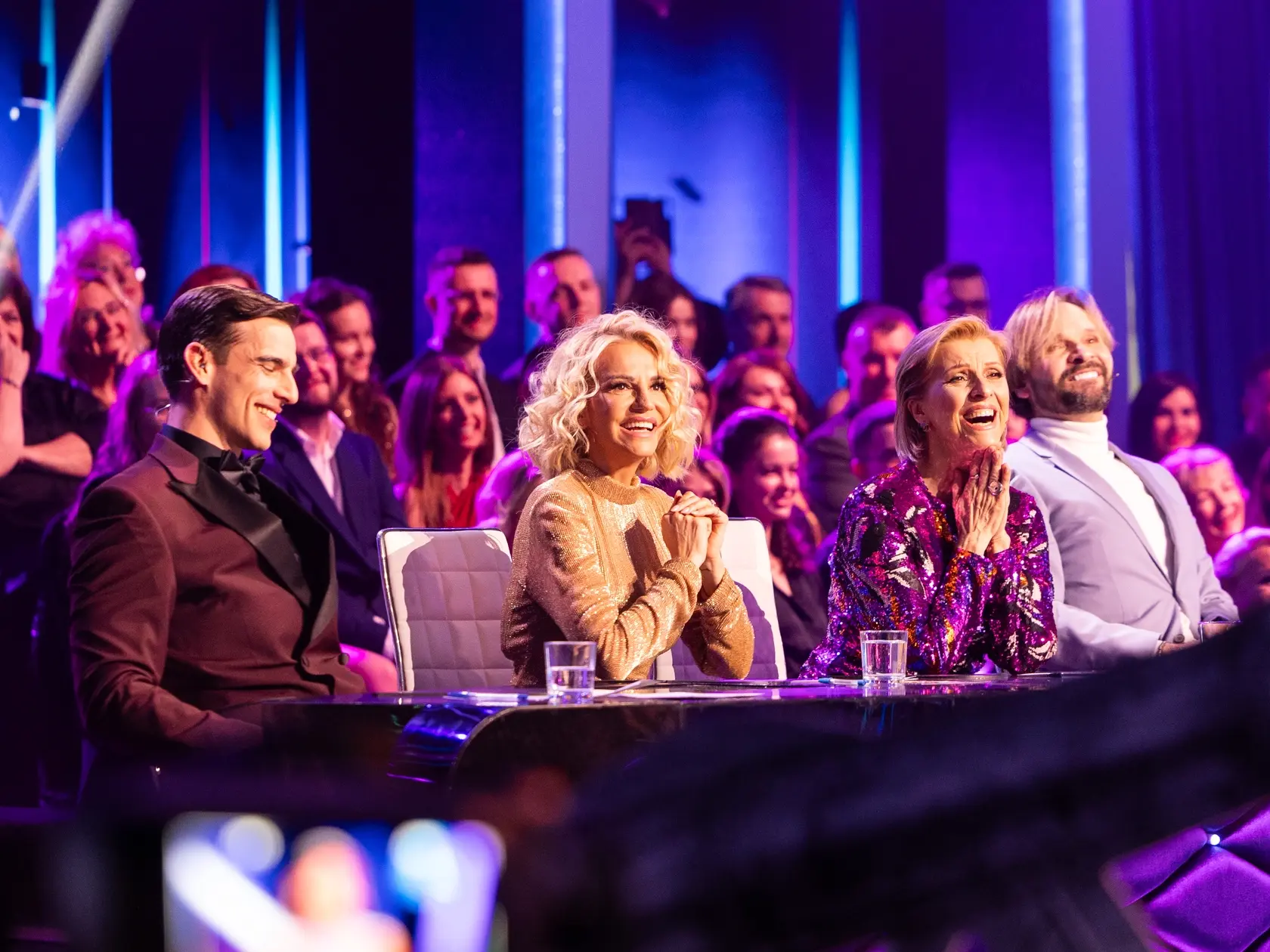 Na snímke porota Ján Ďurovčík, Tatiana Drexler, Adam Bardy, Dara Rolins počas šiesteho kola Let's dance 2025. 