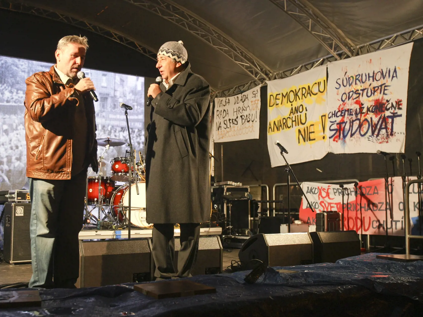 Spomienkový koncert k 25. výročiu nežnej revolúcie na Hviezdoslavovom námestí.