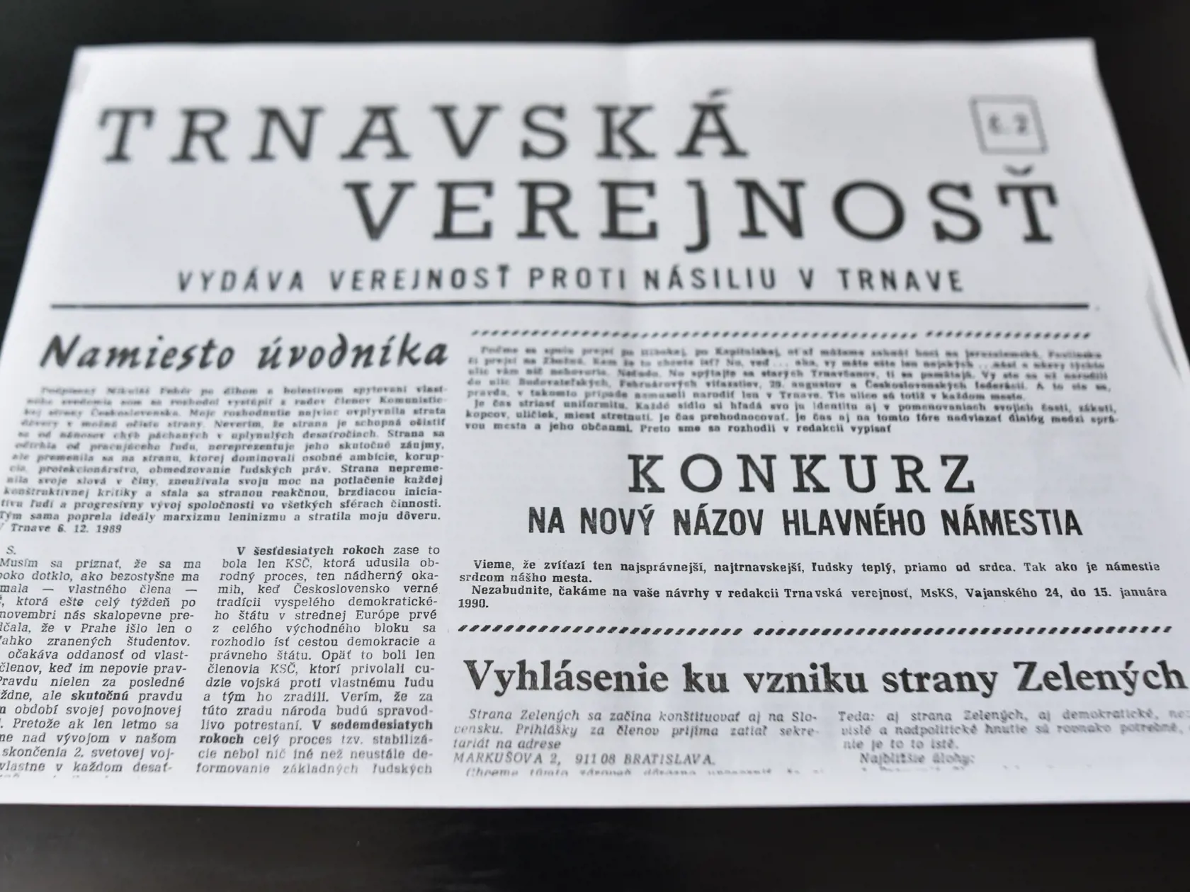 Na snímke noviny Trnavská verejnosť z obdobia Nežnej revolúcie. V Trnave, 27. novembra 2019.