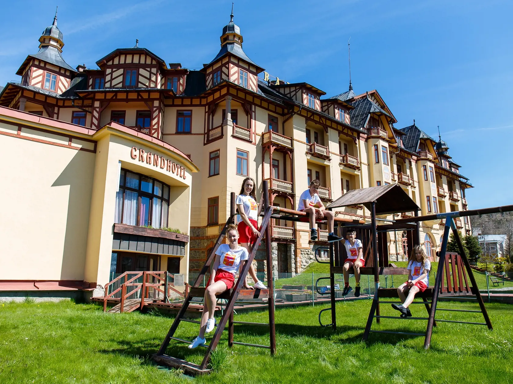 Grandhotel Starý Smokovec, prvý veľký tatranský hotel, patrí k neodmysliteľnému koloritu Starého Smokovca.