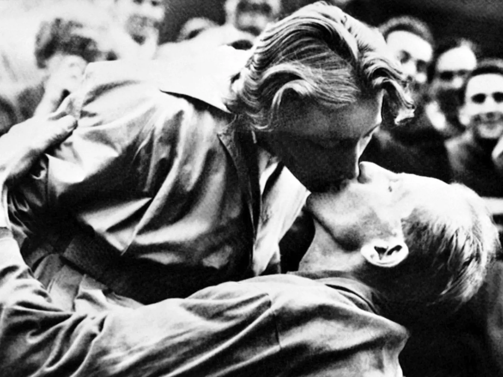 Dana a Emil Zátopkovci, takto vášnivo sa pobozkali po športových úspechoch. Dvojica s obľubou navštevovala Vysoké Tatry a užila si pobyt aj v grandhoteli.