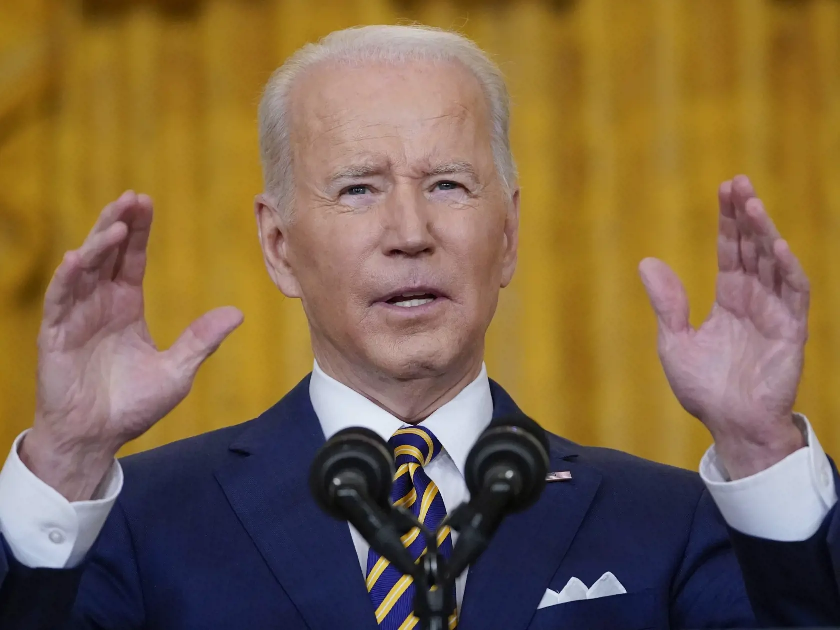 KK28 Washington - Americký prezident Joe Biden hovorí počas tlačovej konferencie pri príležitosti svojho prvého roku v úrade 19. januára 2022 vo Washingtone. FOTO TASR/AP
President Joe Biden speaks during a news conference in the East Room of the White House in Washington, Wednesday, Jan. 19, 2022. (AP Photo/Susan Walsh)