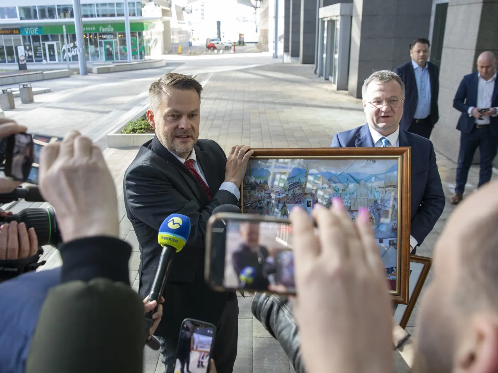 Na snimke je príchod nového ministra investícií, regionálneho rozvoja a informatizácie, MIRRI, Samuela Migaľa.