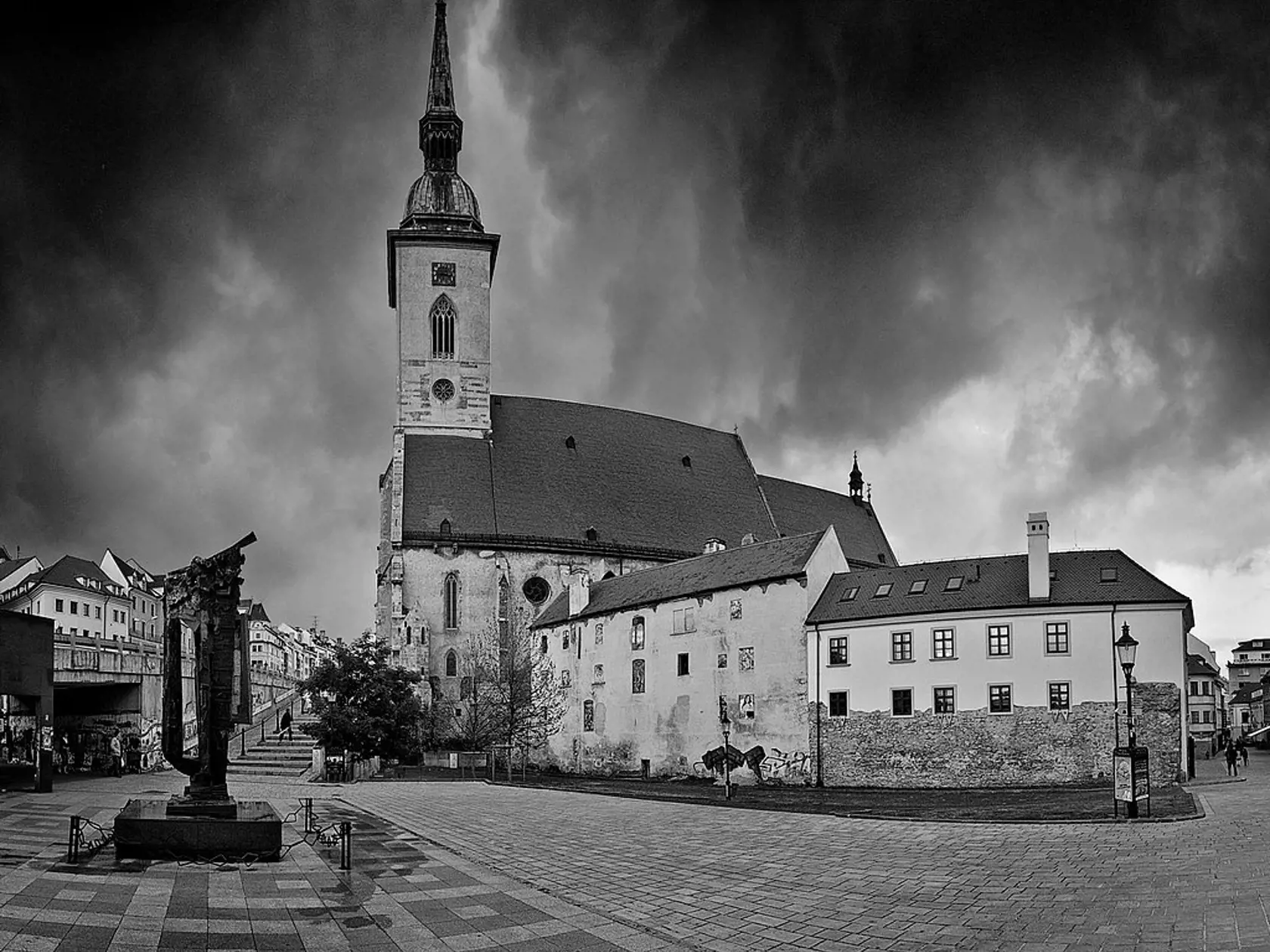 Obľúbený svätec je patrónom mnohých slovenských kostolov a farností. Medzi najvýznamnejšie patrí Dóm sv. Martina v Bratislave a katedrála sv. Martina v Spišskej Kapitule a v Podskalí. Bratislavský dóm je trojloďový gotický kostol vysvätený v roku 1452. V jeho interiéri sa nachádza vzácne súsošie svätca od sochára Georga Raphaela Donnera. Veža katedrály je vysoká 85 m a je najvyššia v Bratislave. Na hrote nesie pozlátenú, 300 kilogramov vážiacu, kópiu uhorskej svätoštefanskej koruny.