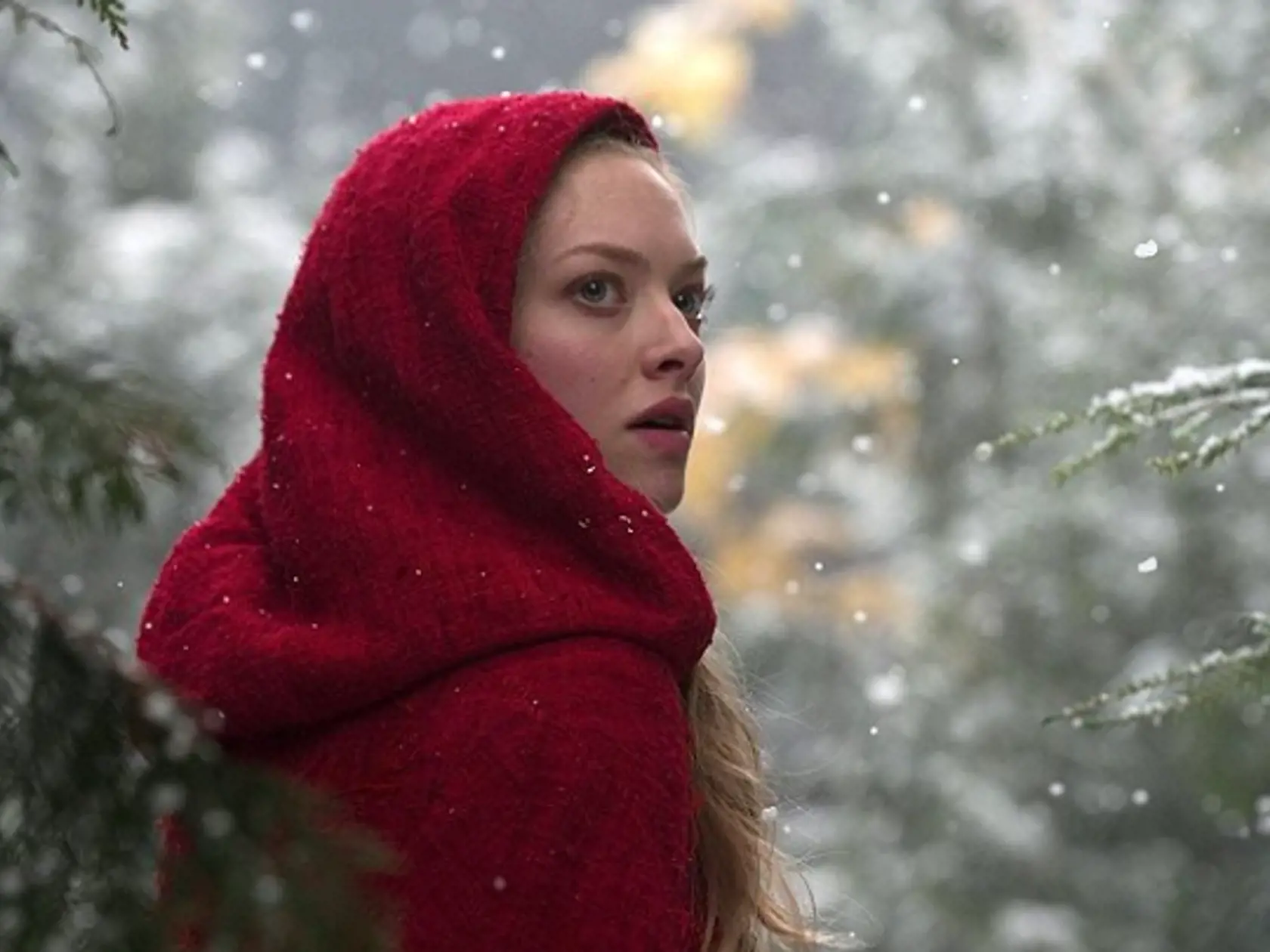 Amanda Seyfried ako Červená Čiapočka