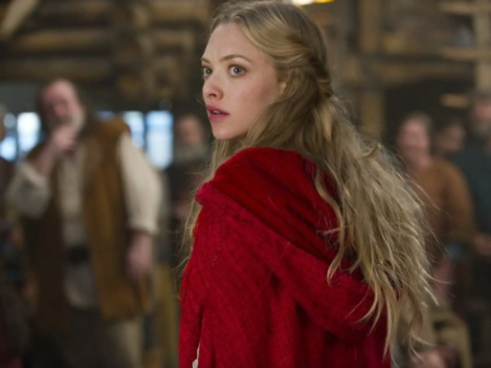 Amanda Seyfried ako Červená Čiapočka