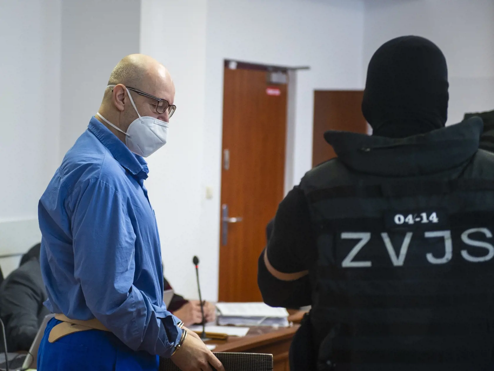 Na snímke svedok Pavol Rusko počas pojednávania s obvineným Štefanom Á. v kauze televíznych zmeniek na Špecializovanom trestnom súde v Pezinku 3. júna 2021.