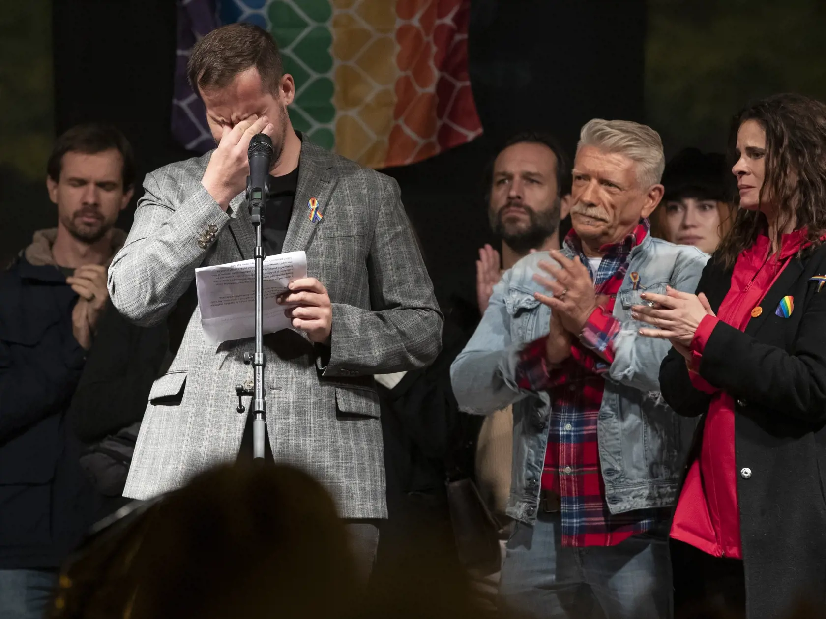 Spomienkový pochod za Matúša a Juraja, členov LGBT komunity, ktorých zastrelil radikalizovaný útočník v podniku Tepláreň na Zámockej ulici v Bratislave. Na snímke je František Košarišťan, alias Fero Joke.