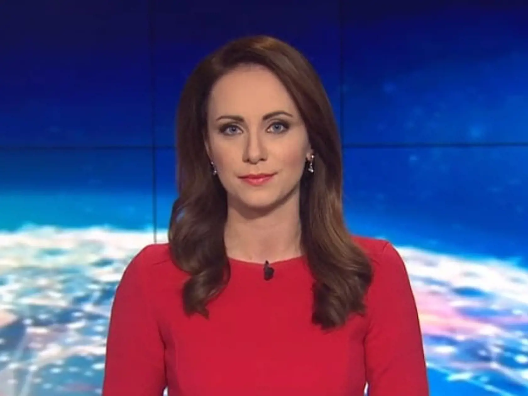 Bývalá rosnička Lenka Vavrinčíková, ktorá z Počasia prestúpila do večerných Televíznych novín.