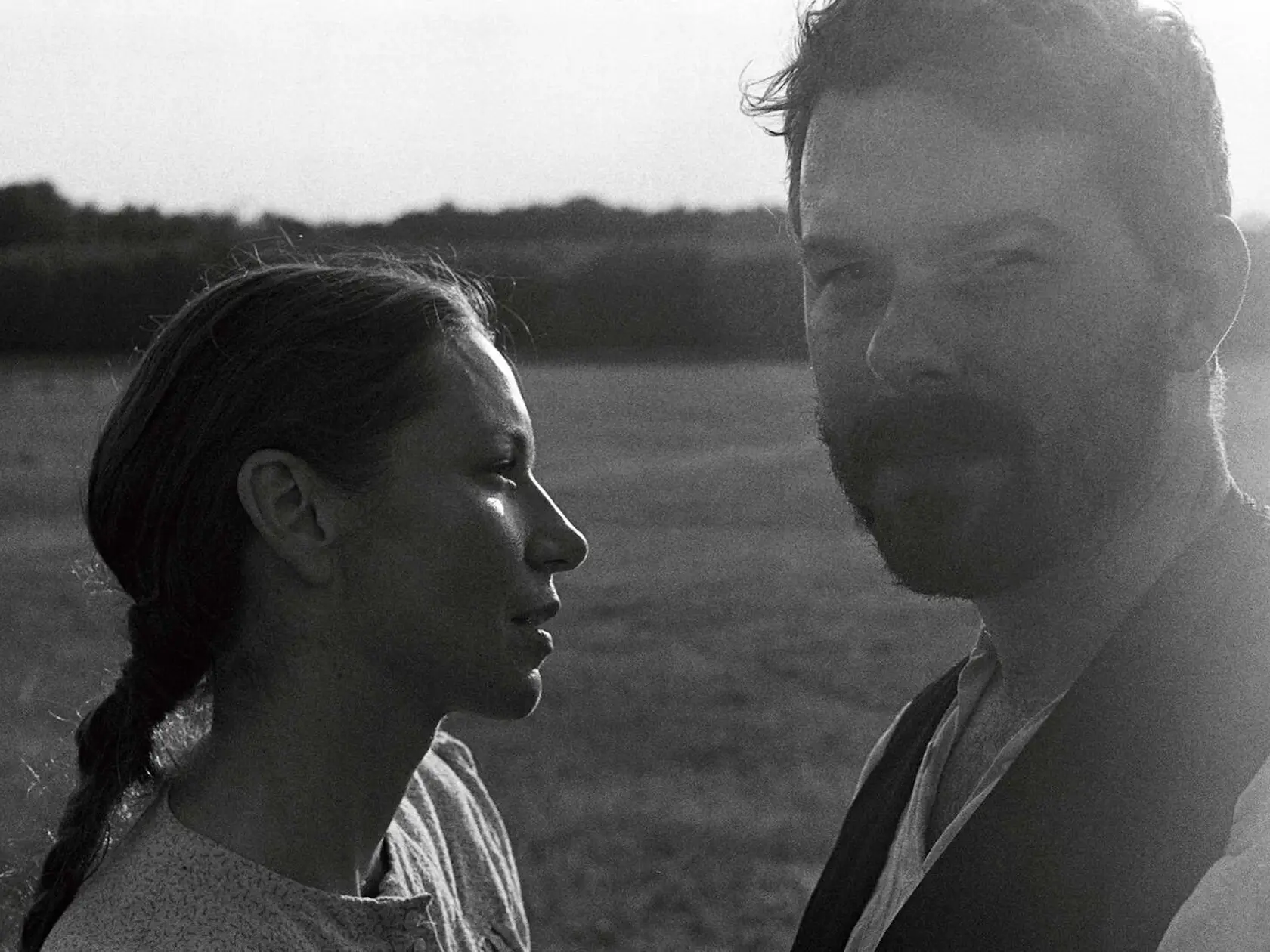 Zuzana Smatanová a Richard Autner počas natáčania videoklipu Prútikár