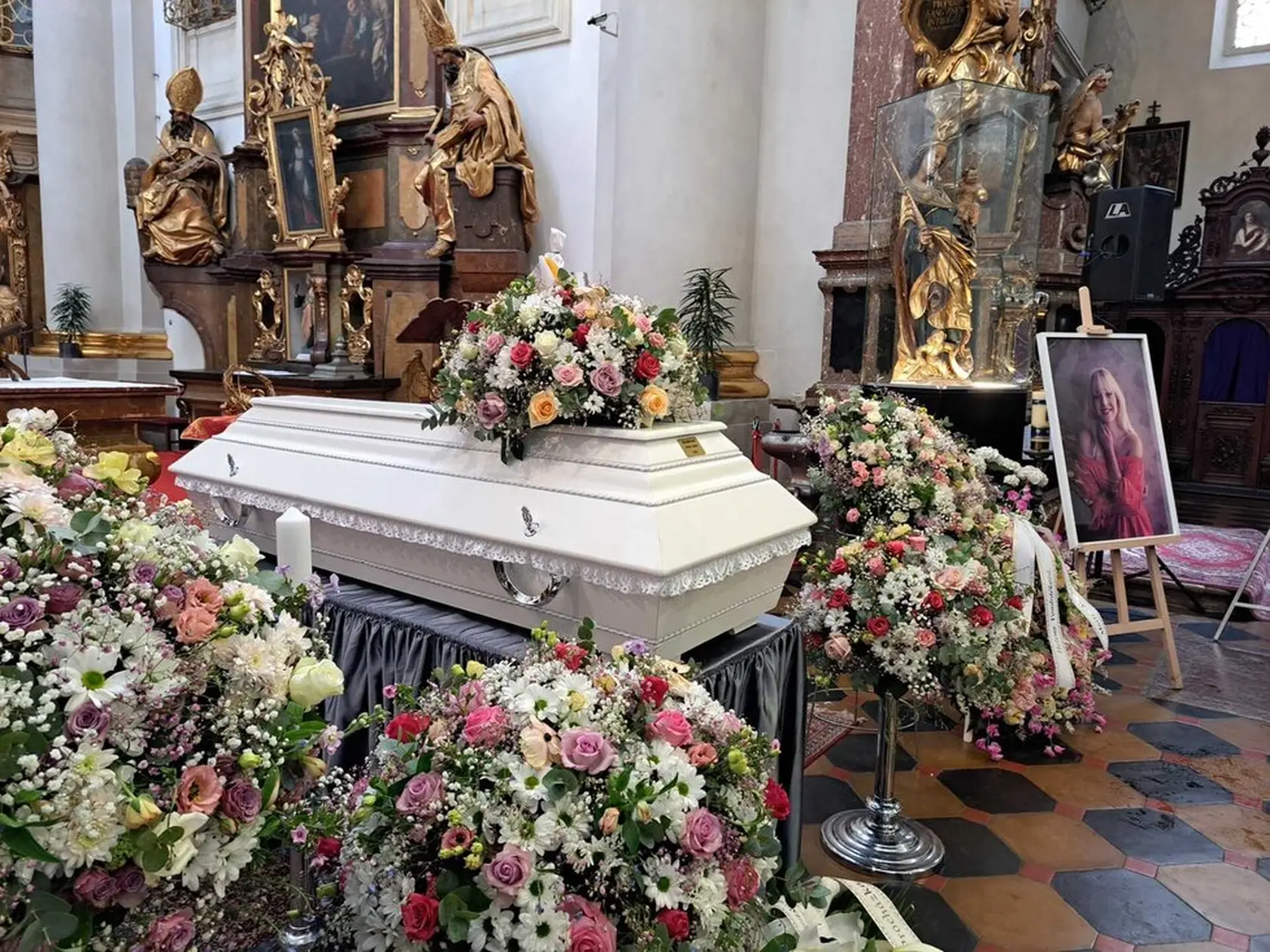 Posledná rozlúčka s Aničkou Slováčkovou.