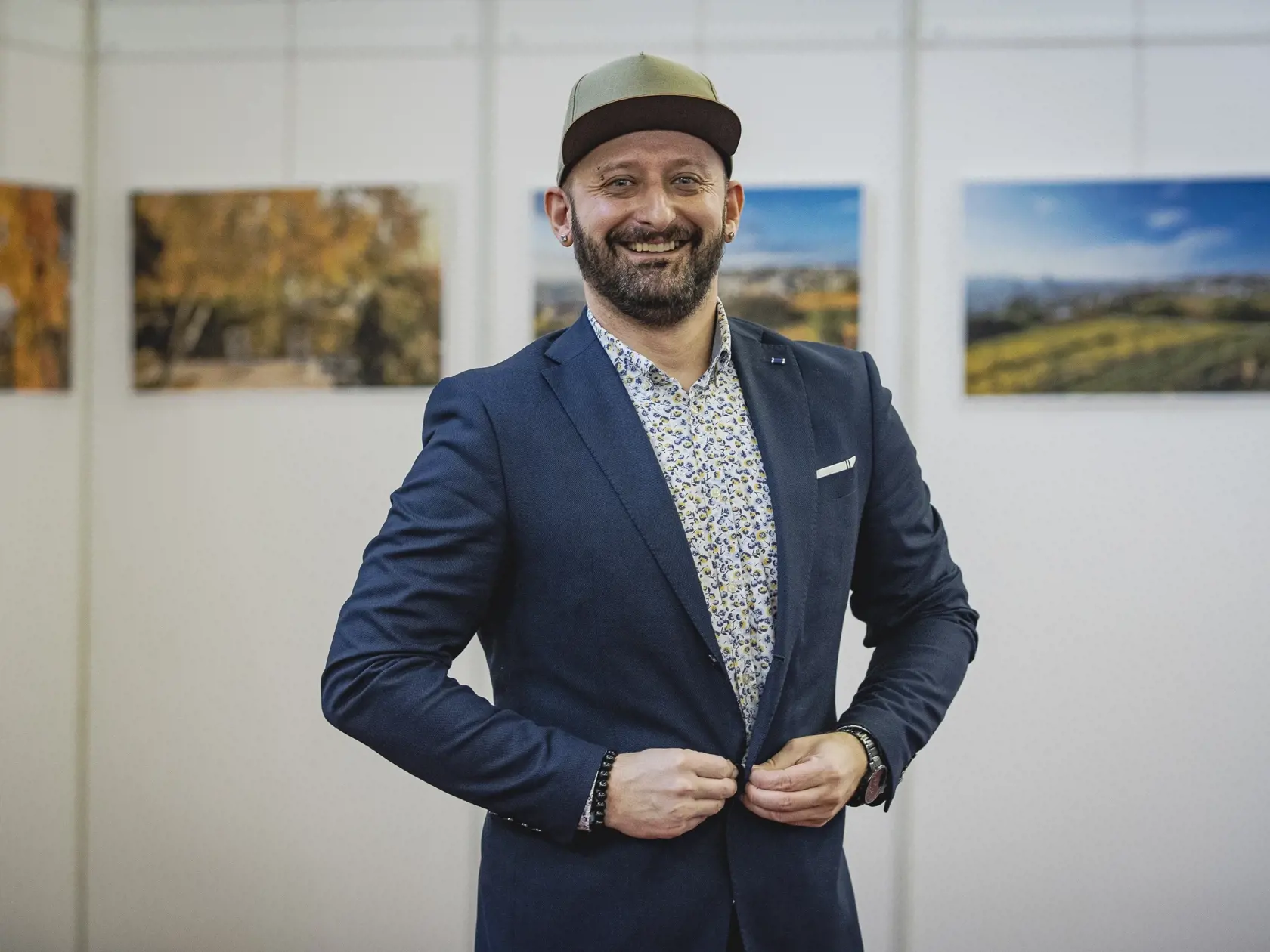 Na snímke Miroslav Macuľa počas krstu knihy RTVS, Pečie celé Slovensko.