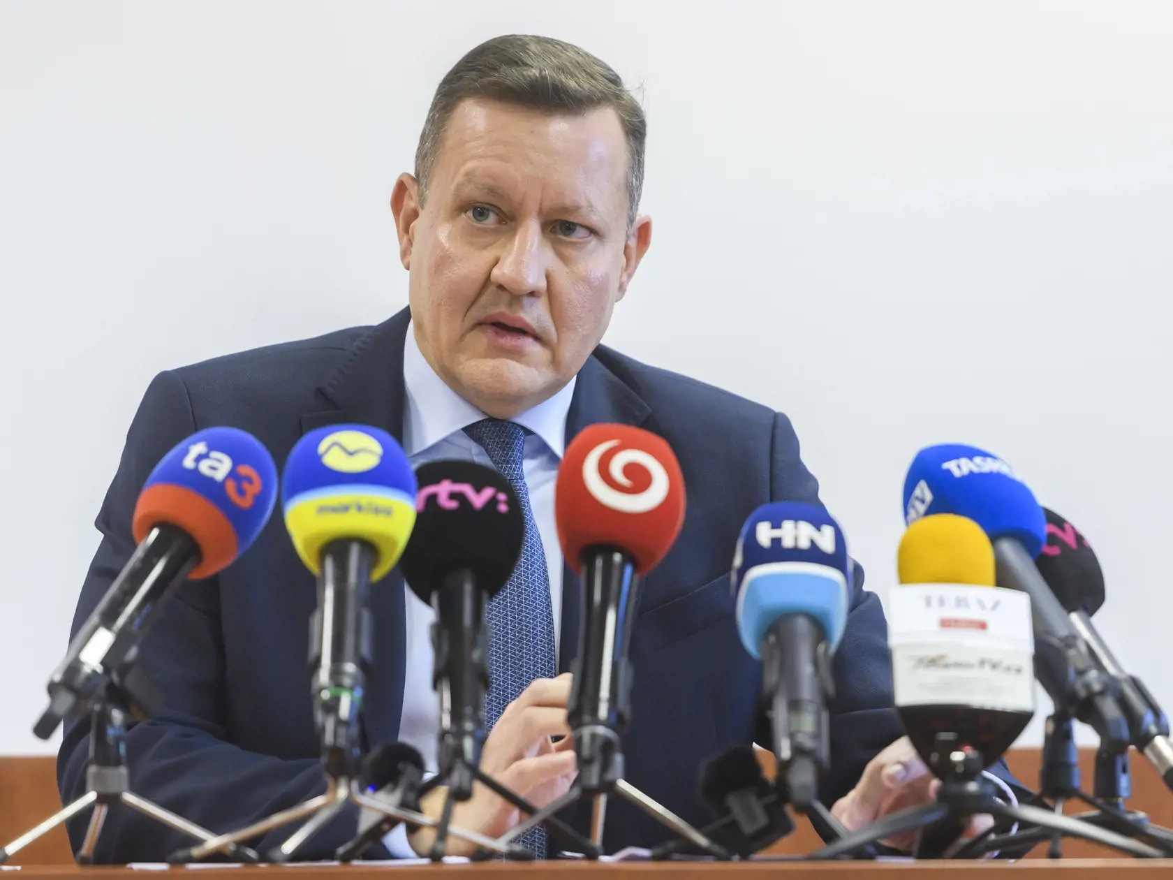 Špeciálny prokurátor Daniel Lipšic sa voči kontroverznému daru nijako neohradil.
