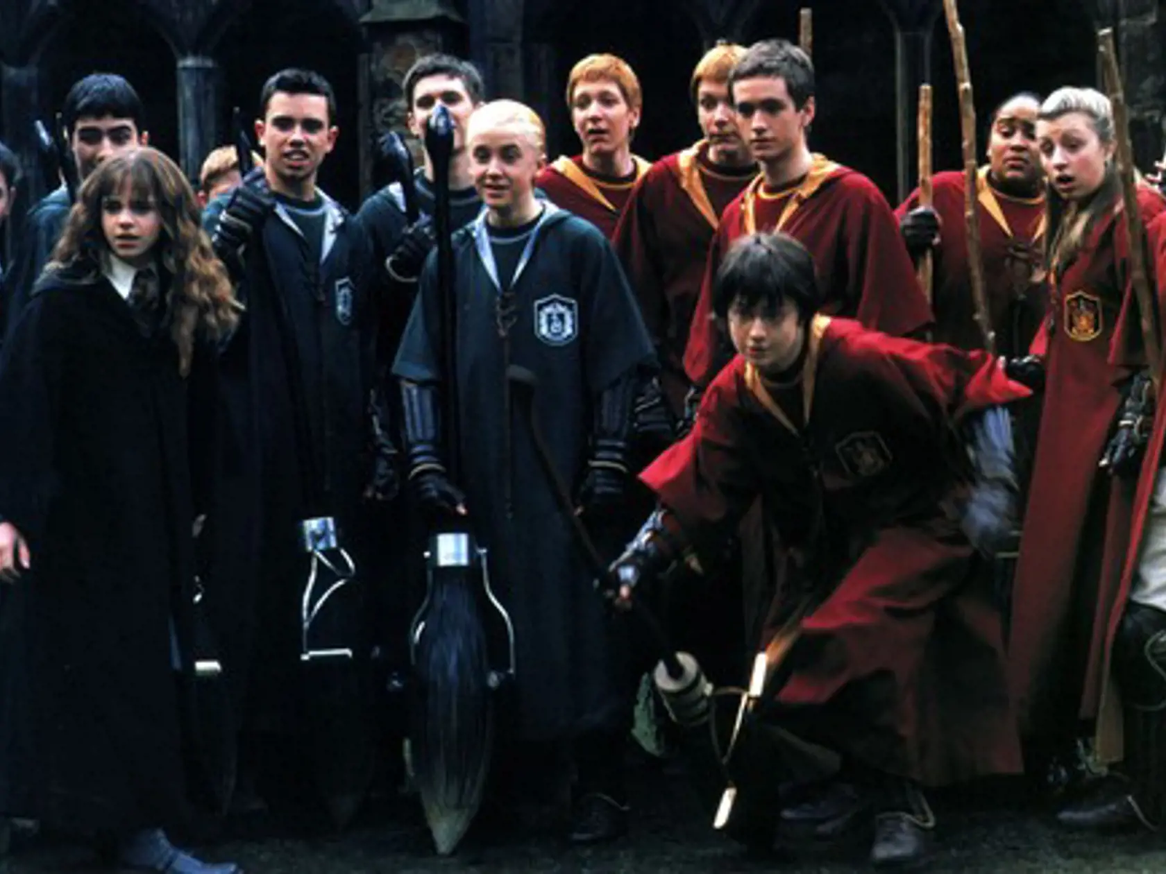 Aj keď film Harry Potter a Tajomná komnata založený na predlohe druhej najkratšej knihe, je najdlhším filmom z celej série.