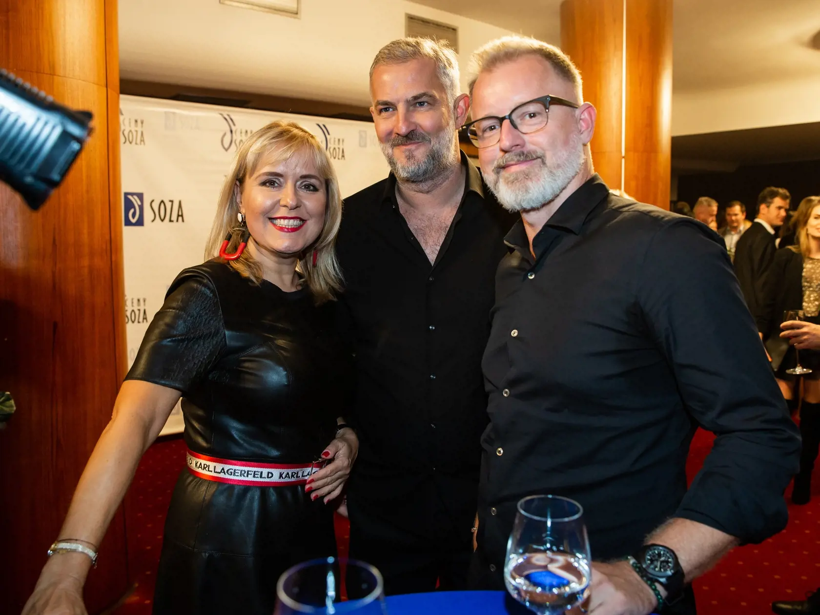 Galavečer odovzdávania Ceny SOZA 2019 v Mestskom divadle Pavla Országha Hviezdoslava v Bratislave. Na snímke Nora Krchňáková, Tomáš Dohňanský alias Yxo a Martin Žuži alias Fefe.