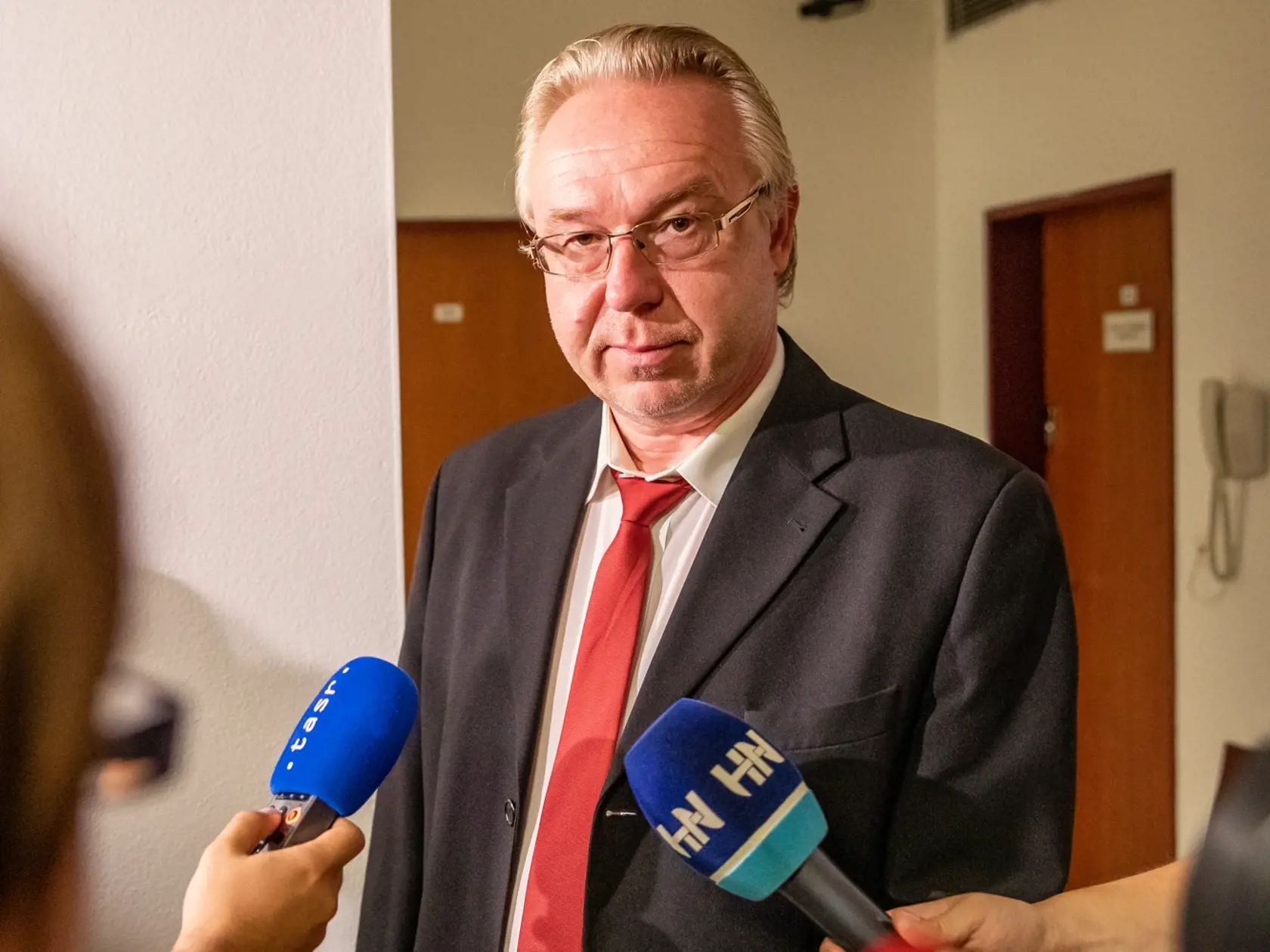Hlavná hviezda dnešného pojednávania prokurátor Ján Šanta. Fotka je ešte z úvodných pojednávaní v kauze zmenky, ktoré sa uskutočnili na Špecializovanom trestnom súde v Pezinku.