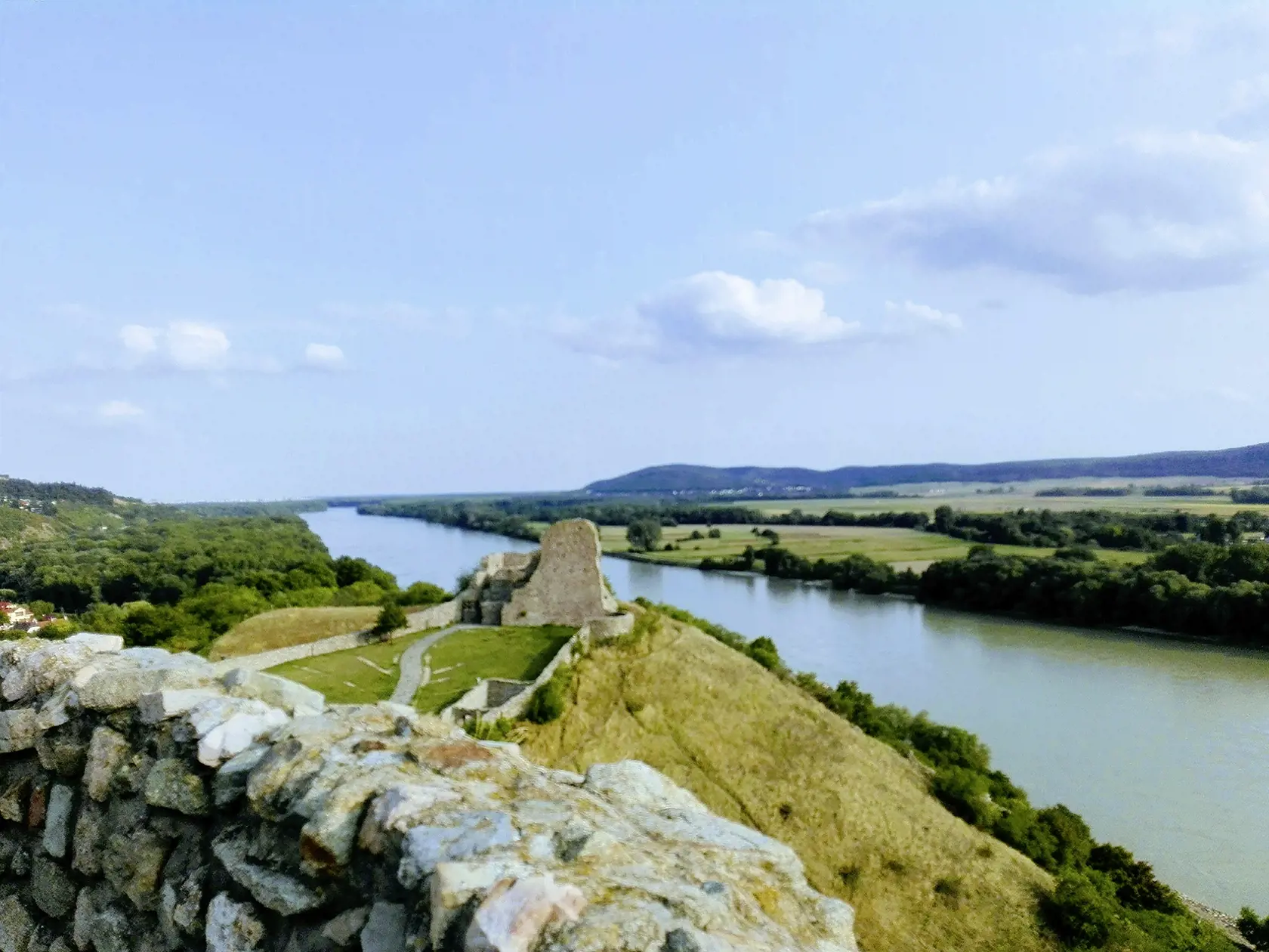 Cesta na hrad Devín