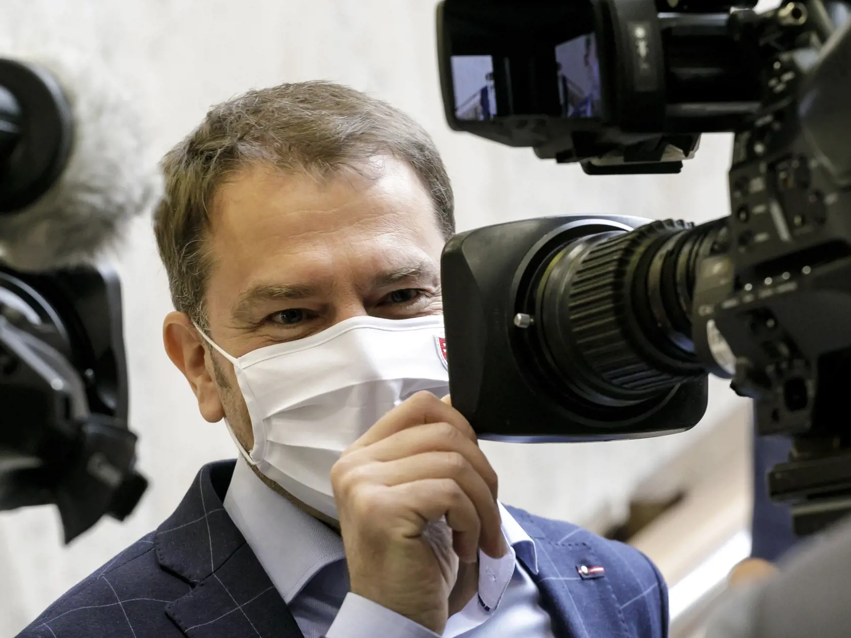 Správa má obsahovať upozornenie o povinnosti kontaktovať Úrad verejného zdravotníctva.