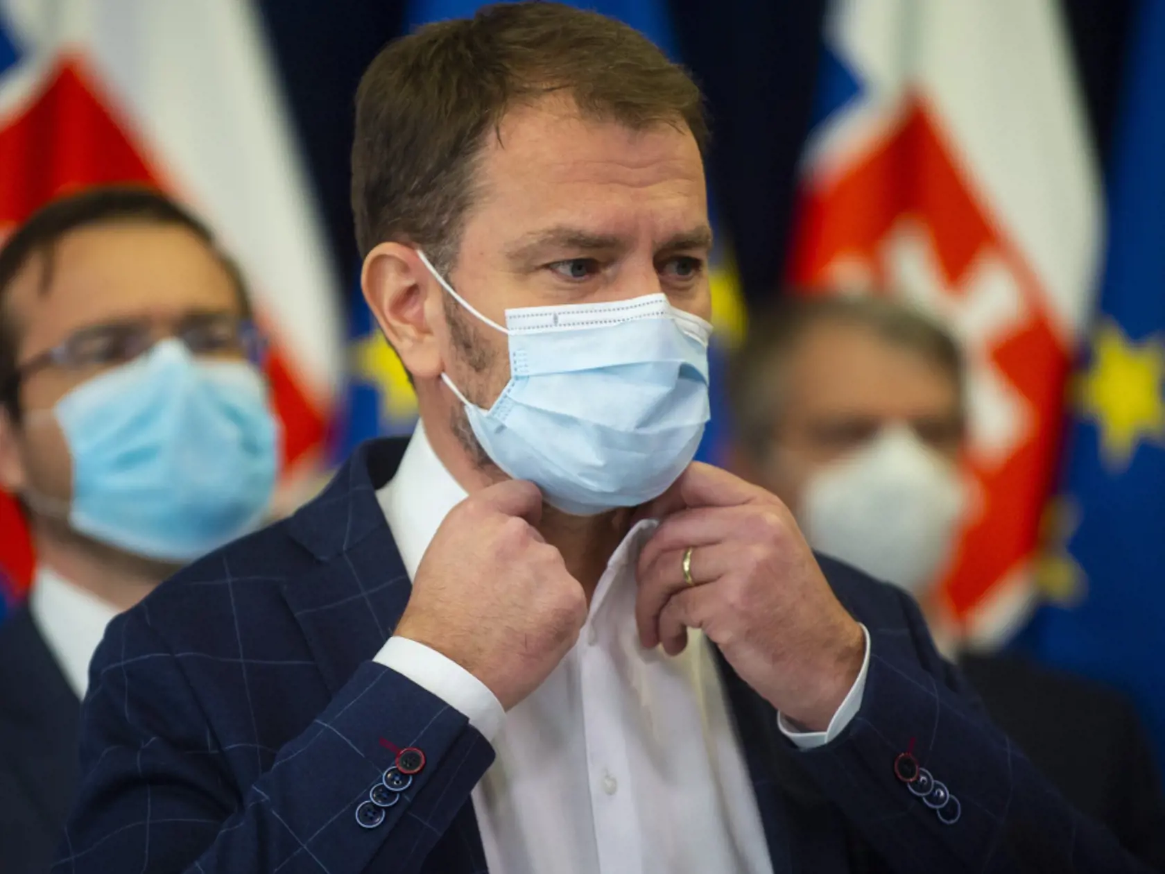 V prípade neposlúchnutia bude občan, ktorý prišiel z cudziny, vysoko pokutovaný.
