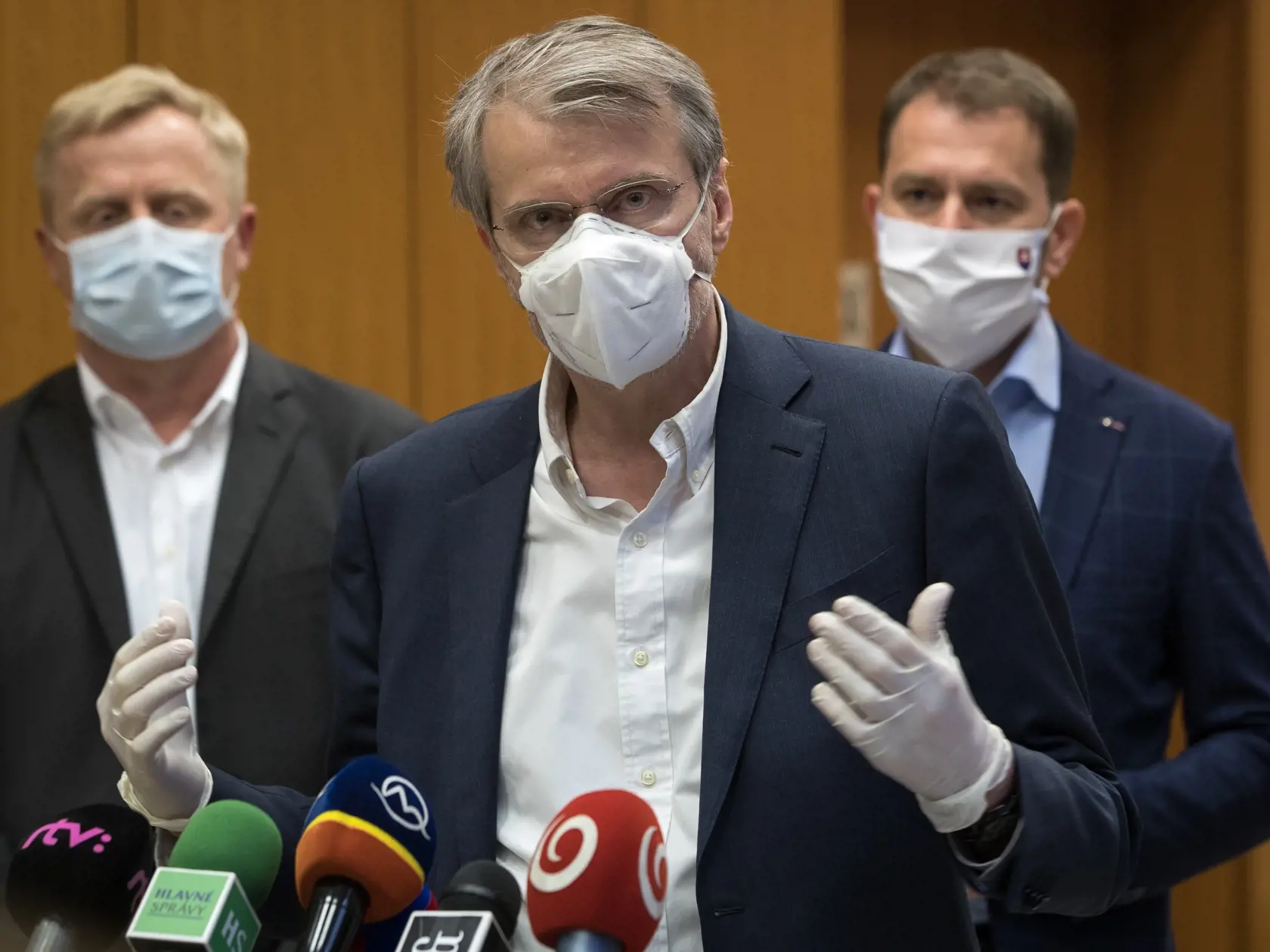 Na Slovensku bolo dnes 53 pozitívne testovaných.