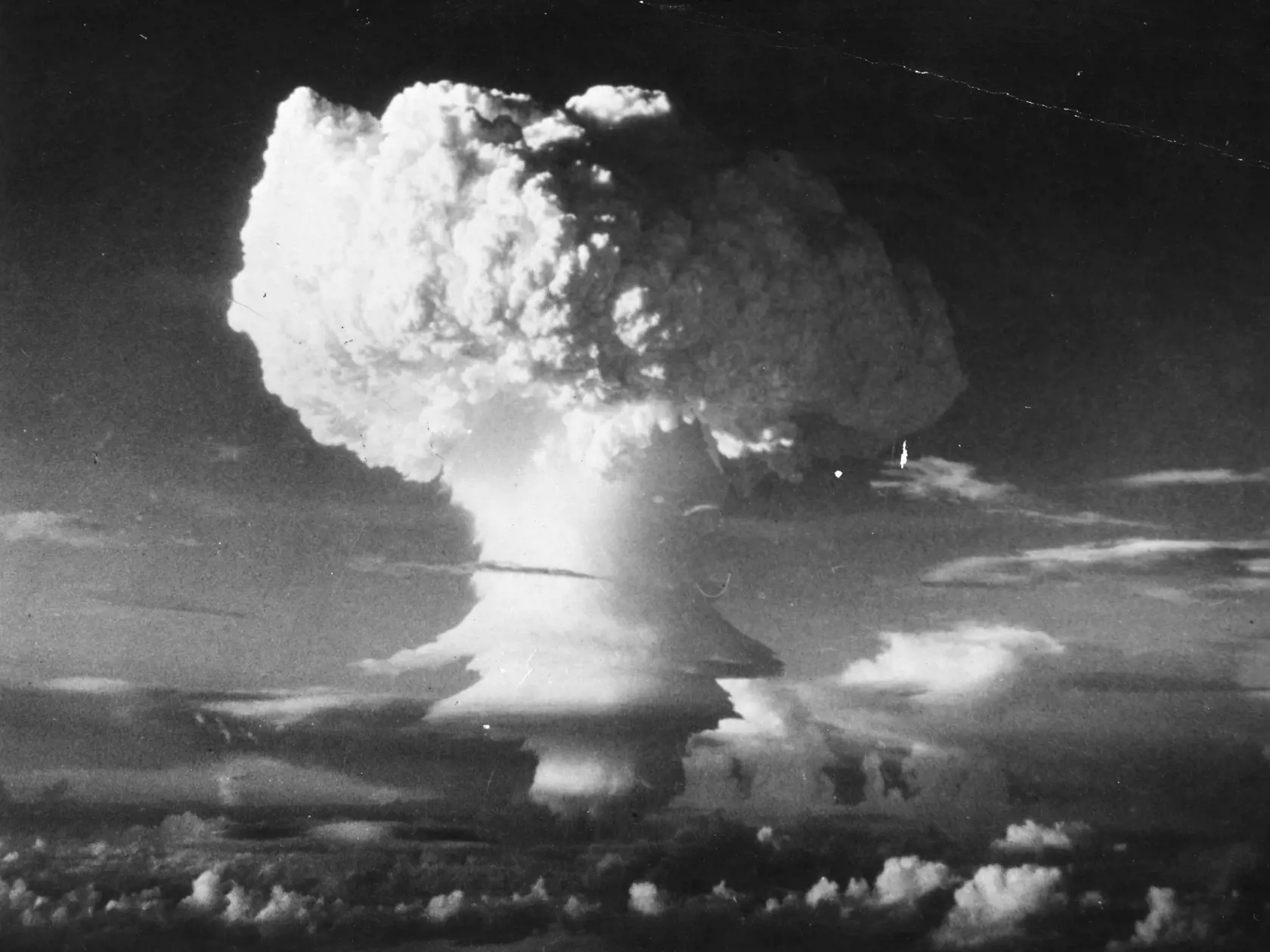 1952: prvý test vodíkovej bomby v Pacifiku.