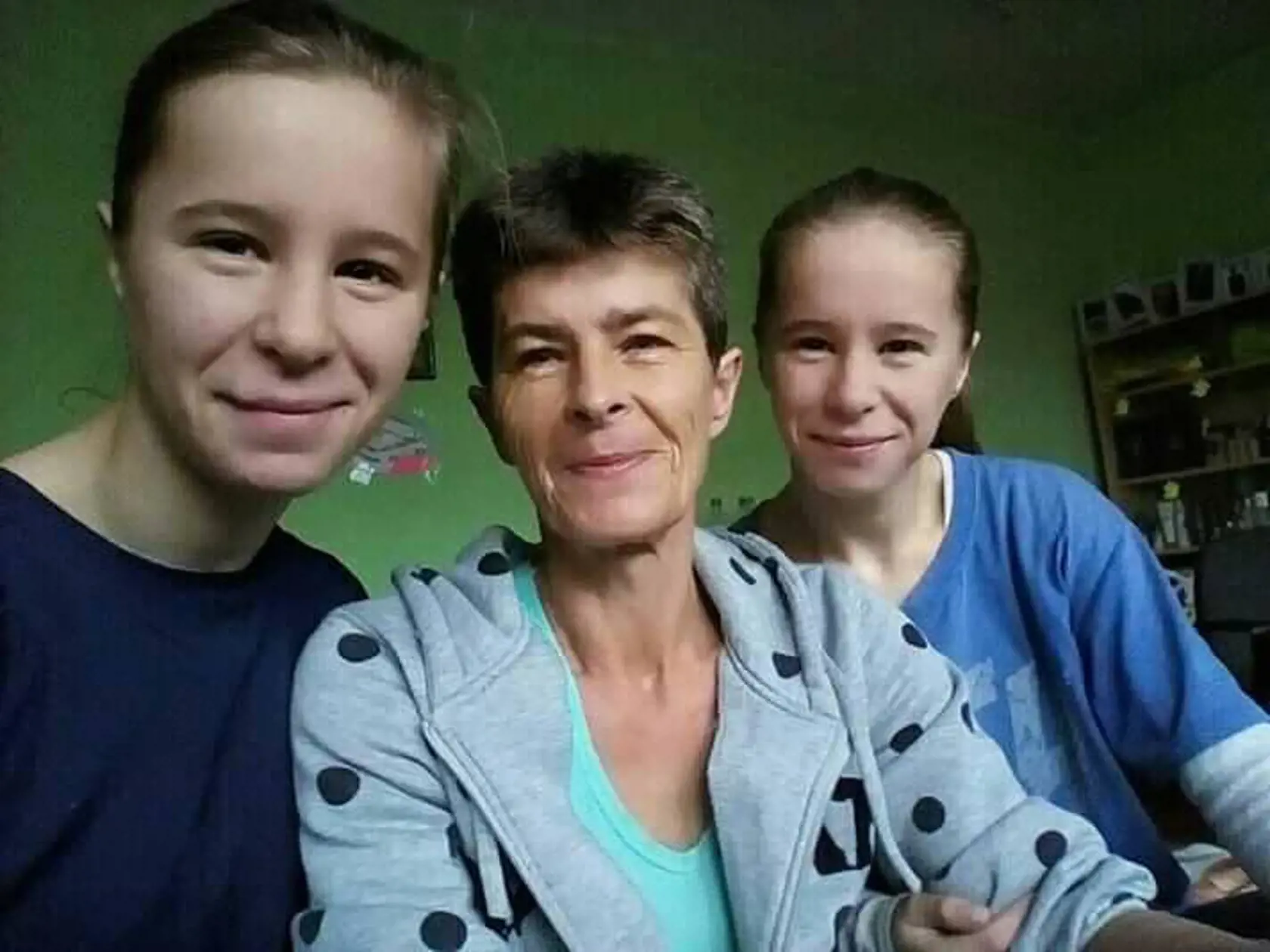 Mamina ich v tejto ušľachtilej práci podporuje.