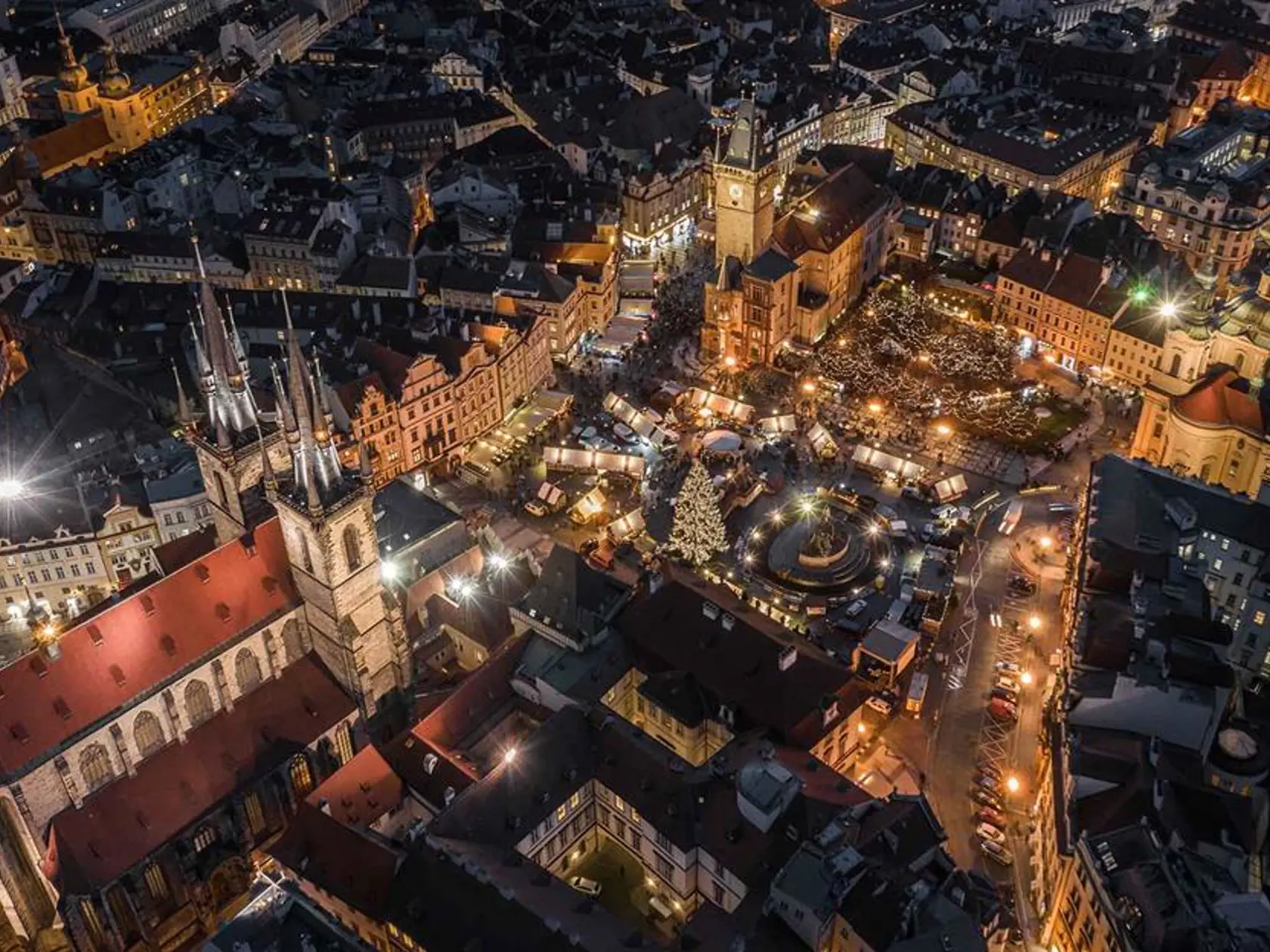 Staromestské námestie v Prahe.