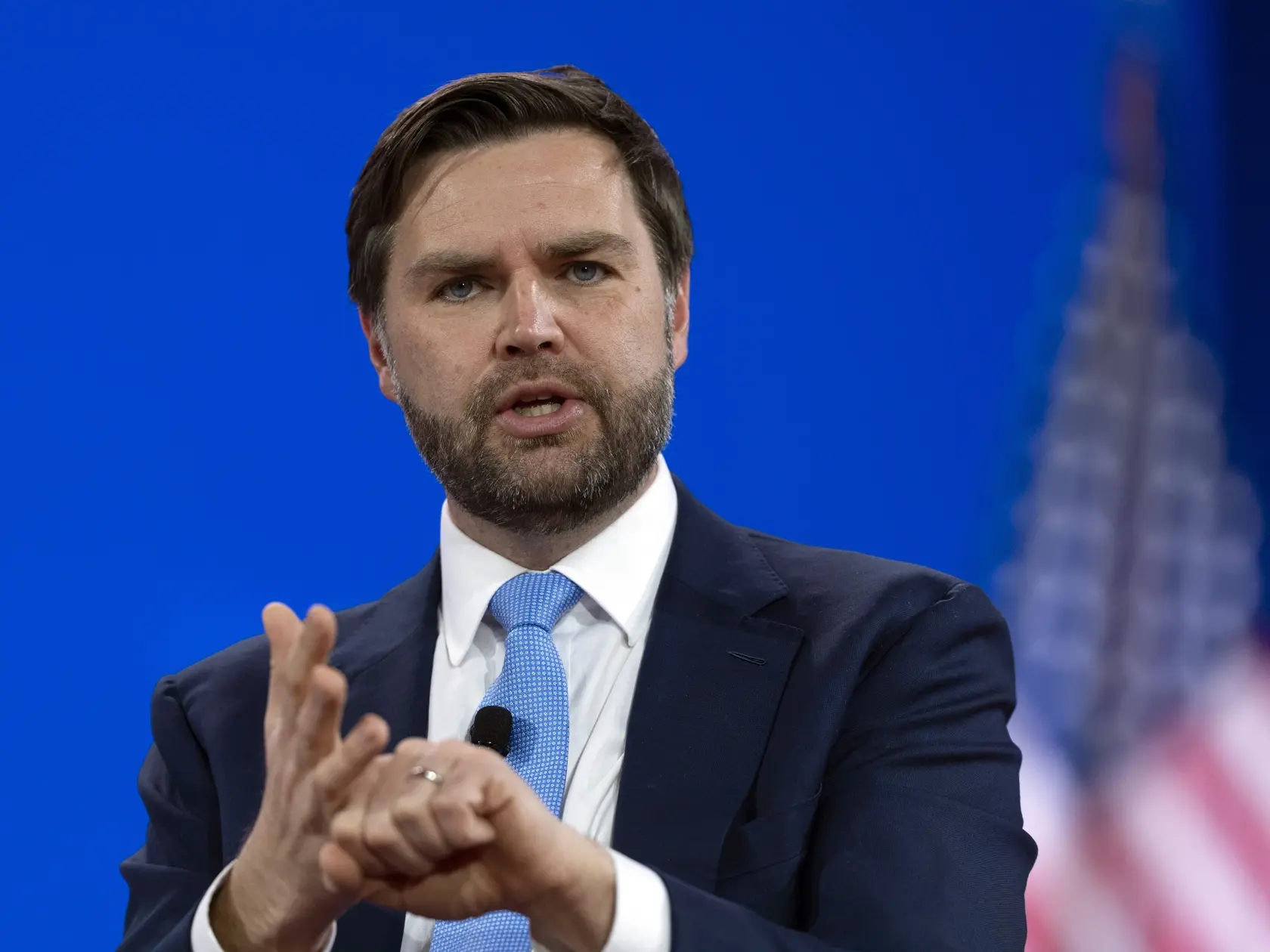Na snímke viceprezident USA J.D. Vance reční na konferencii konzervatívnej politickej akcie (CPAC) vo Washingtone 20. februára 2025.