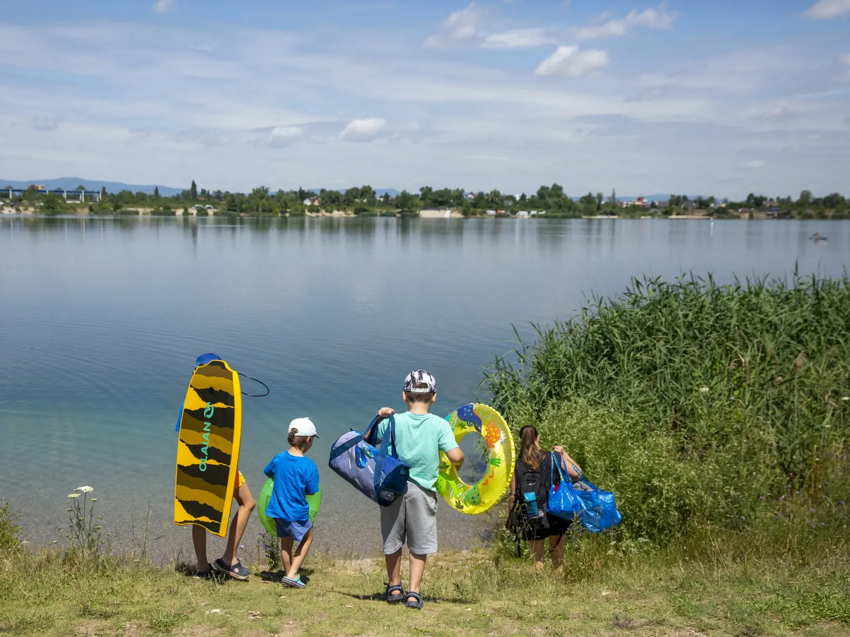 Prírodné kúpaliská a vodné plochy na Slovensku.
Na obr.: Guláška-Senec