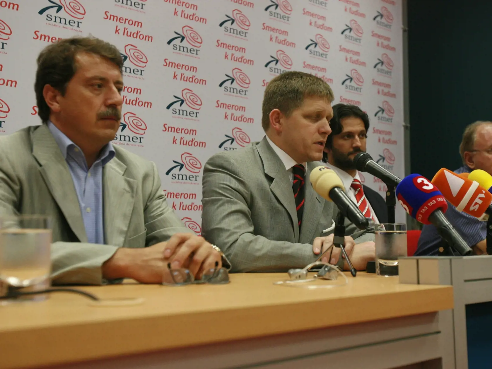 Pavol Paška, ;Rozhodnutie o novej koalícii po voľbách v roku 2006. (archív)