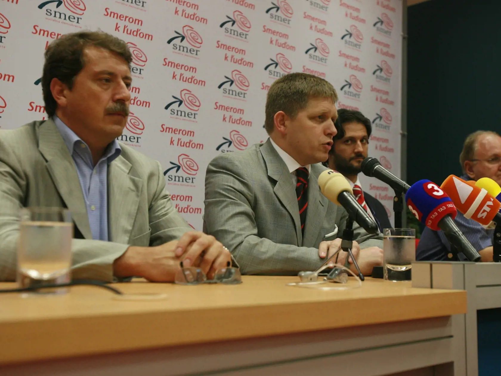 Pavol Paška, Robert Fico, Robert Kalinák. (archív)